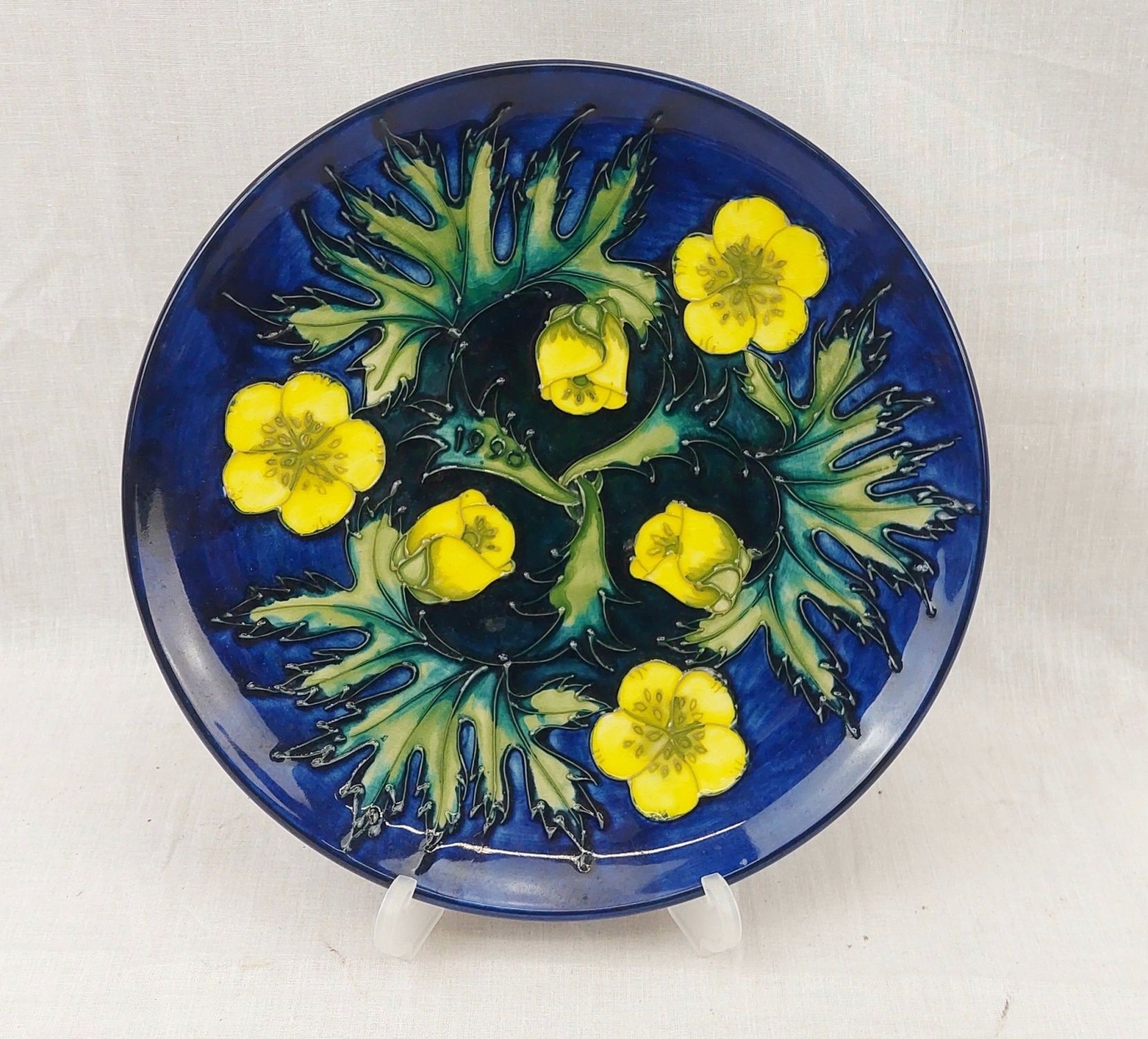 JA_6922209383 - Limited Edition Moorcroft Buttercup Pattern Plate (1)