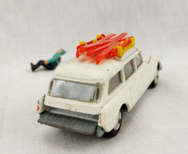 Corgi Toys 475 Citroen Safari 1964 Winter Olympics Diecast Car