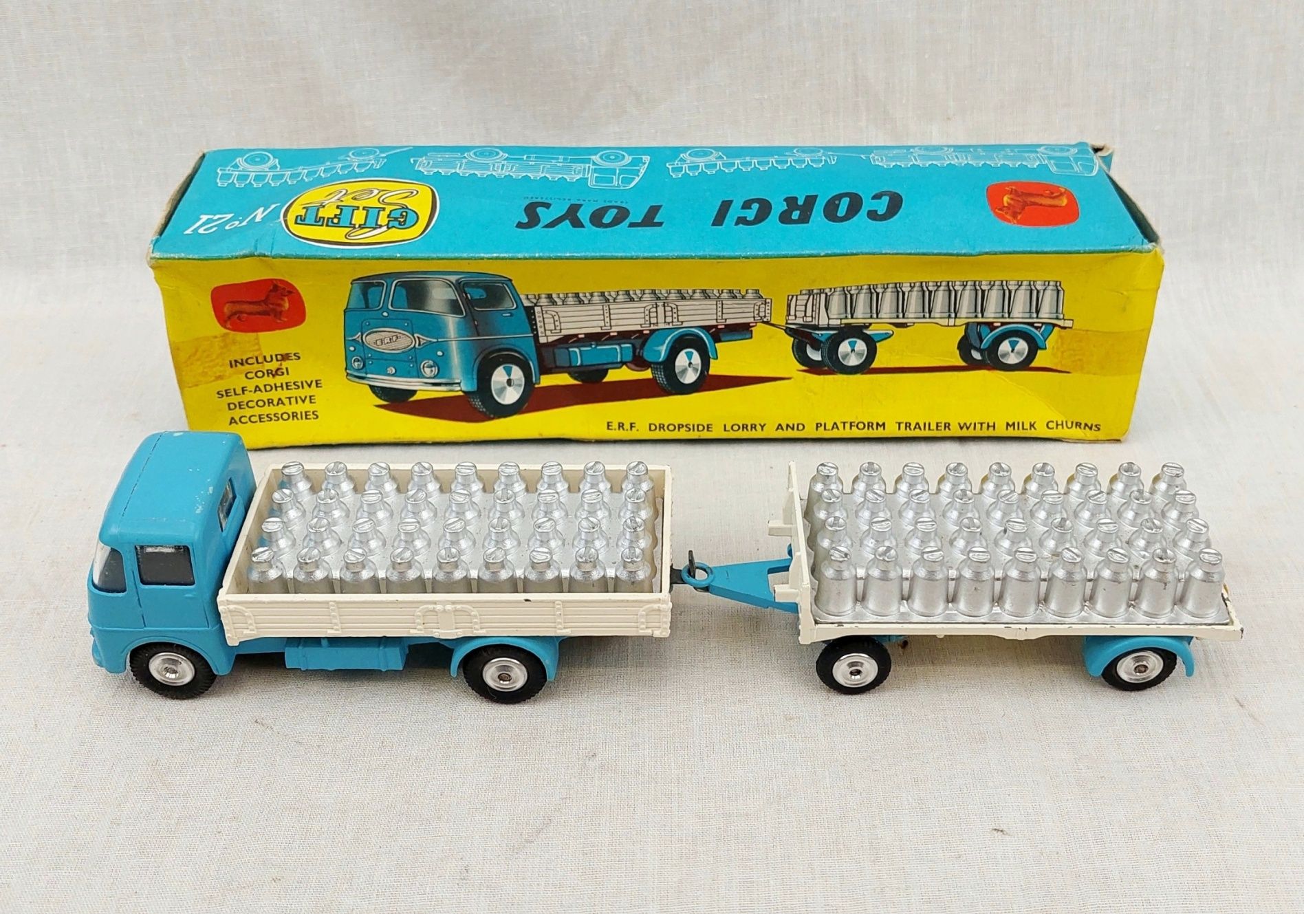 Corgi Toys Gift Set 2 E.R.F. Dropside Lorry & Platform Trailer With Milk Churns 1