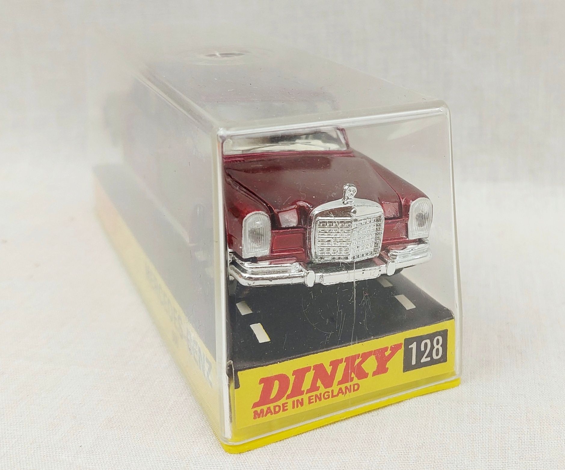 Dinky Toys 128 – Mercedes-Benz 600 – Miniature Collection (occasion)