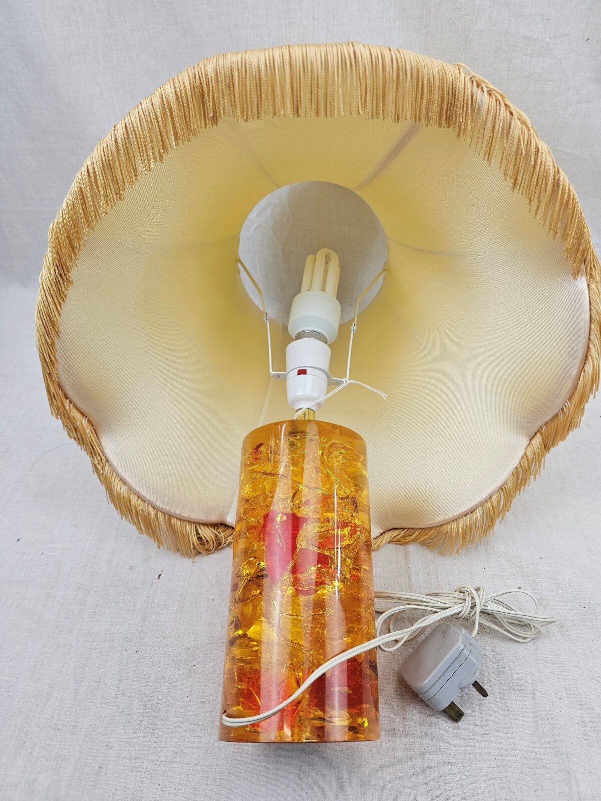 Vintage 1960s Lucite Fractal Resin Lamp 6