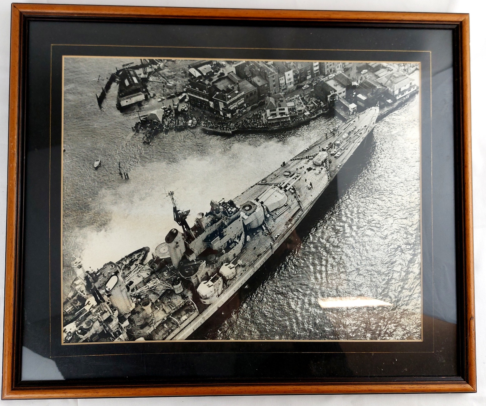 British, 1947, HMS Vanguard Aground at Spice Island, Portsmouth – Framed Aerial Photograph (1)