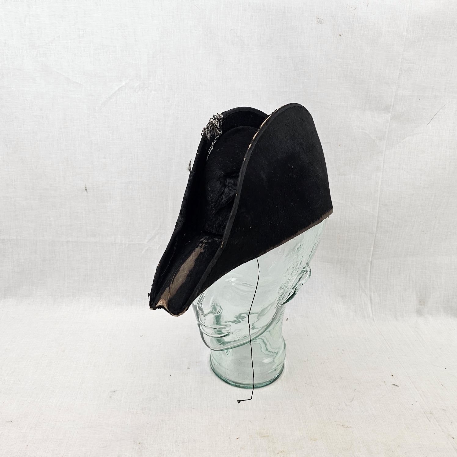 Victorian Court Cocked Hat And Japanned Tin Case 3