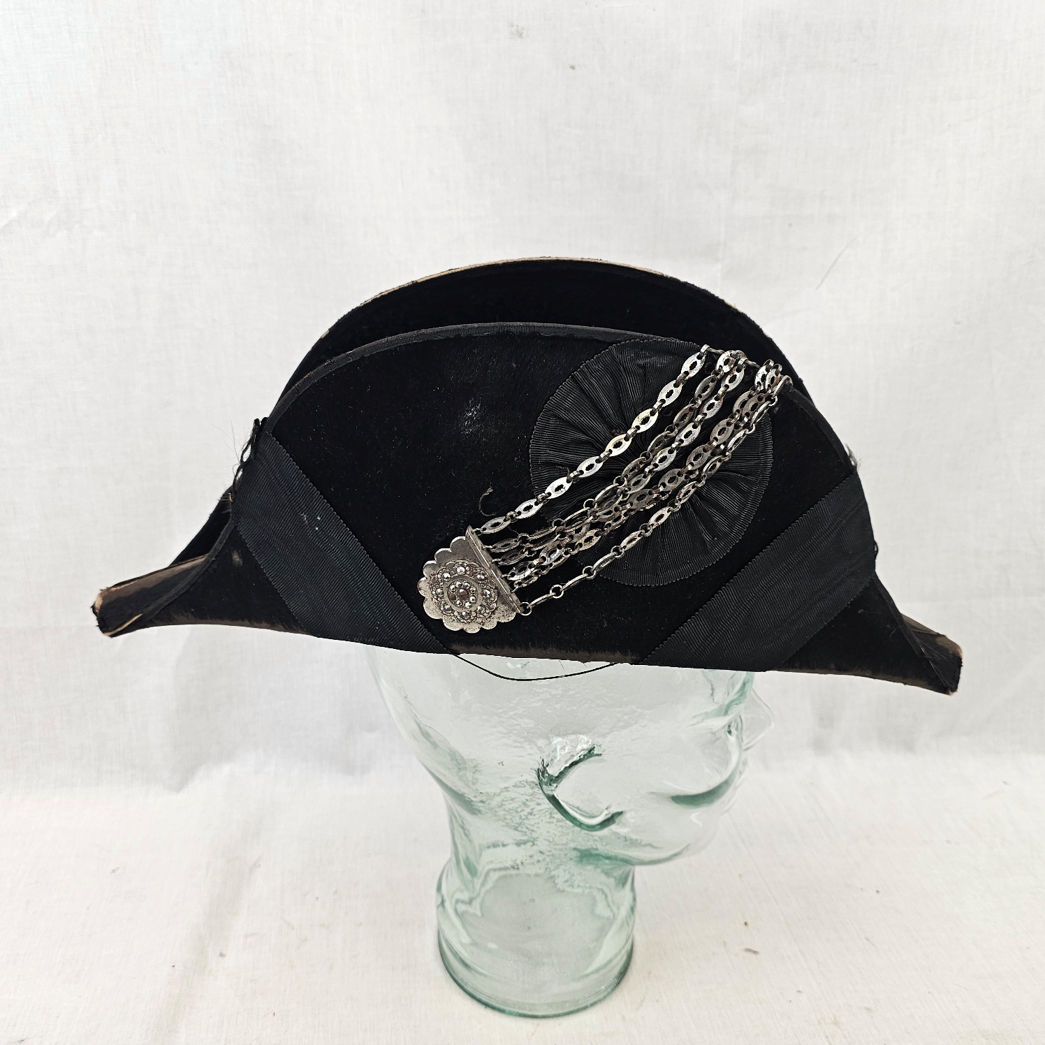Victorian Court Cocked Hat And Japanned Tin Case 8