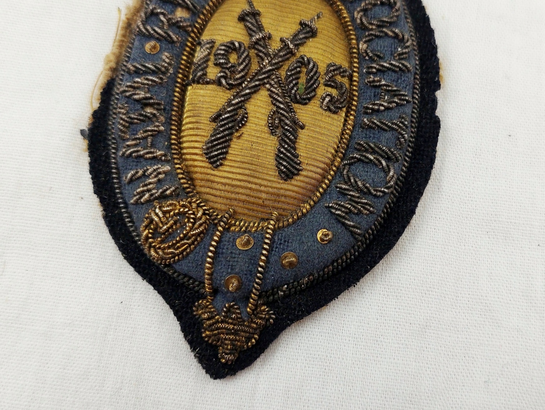 1905 Kings Crown Natal Rifle Association Bullion Badge 3