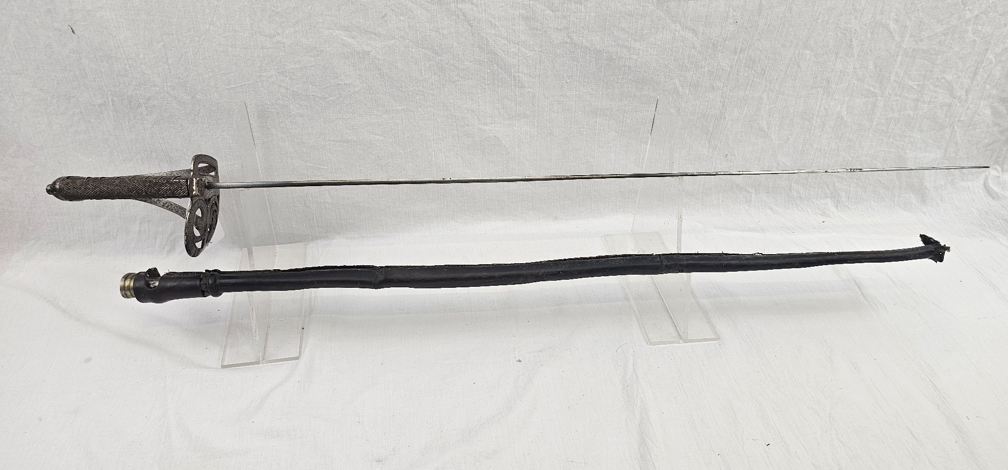 Early 20th Century Edward VII Royal Rifle Sword and Scabbard (8)