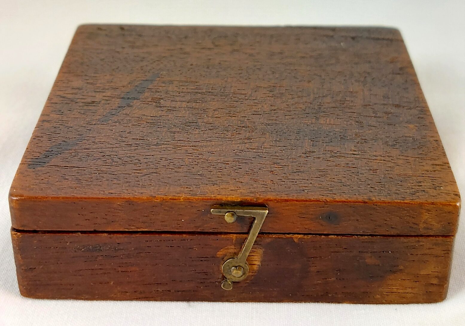 English, c.1870, Victorian Wooden Cased Pocket Compass (6)
