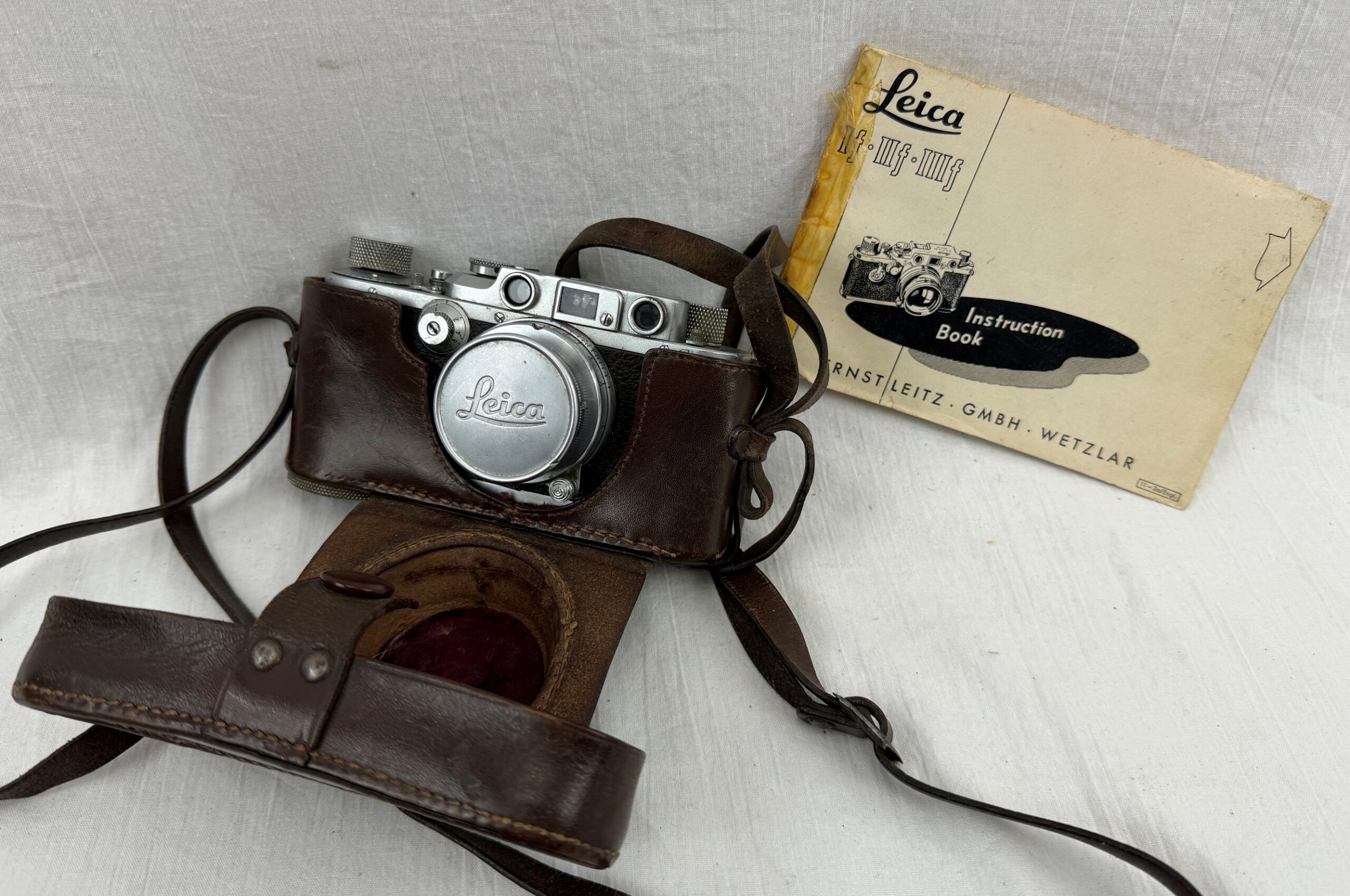 Cased Leica IIIF 35mm Roll Rangefinder Camera With Instructions 3