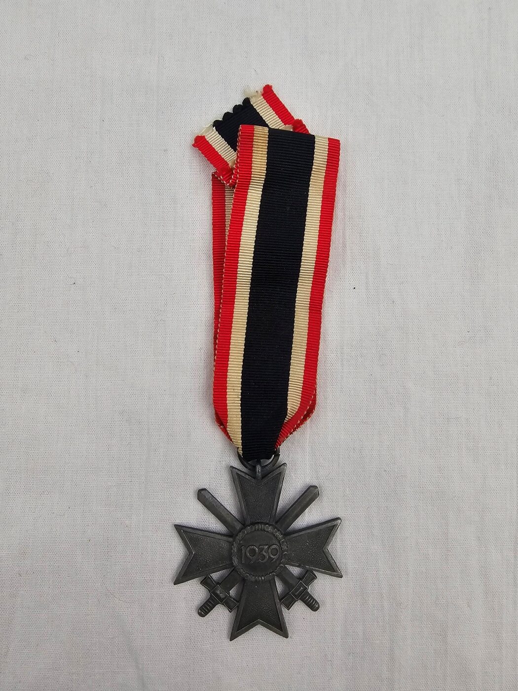 German Nazi WW2 Second Class War Merit Cross with Swords (2)
