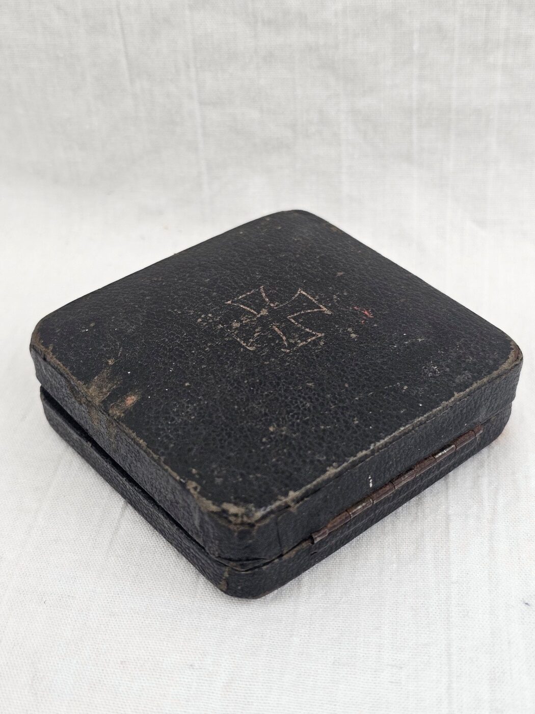 German Nazi WW2 Third Reich Iron Cross First Class and Original Box (8)