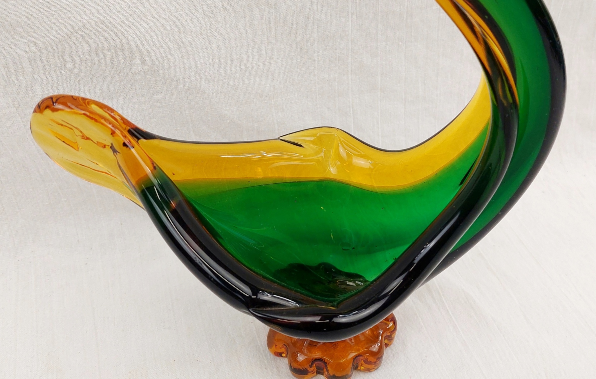 Large 1950s Murano Sommerso Glass Bird Bowl 3
