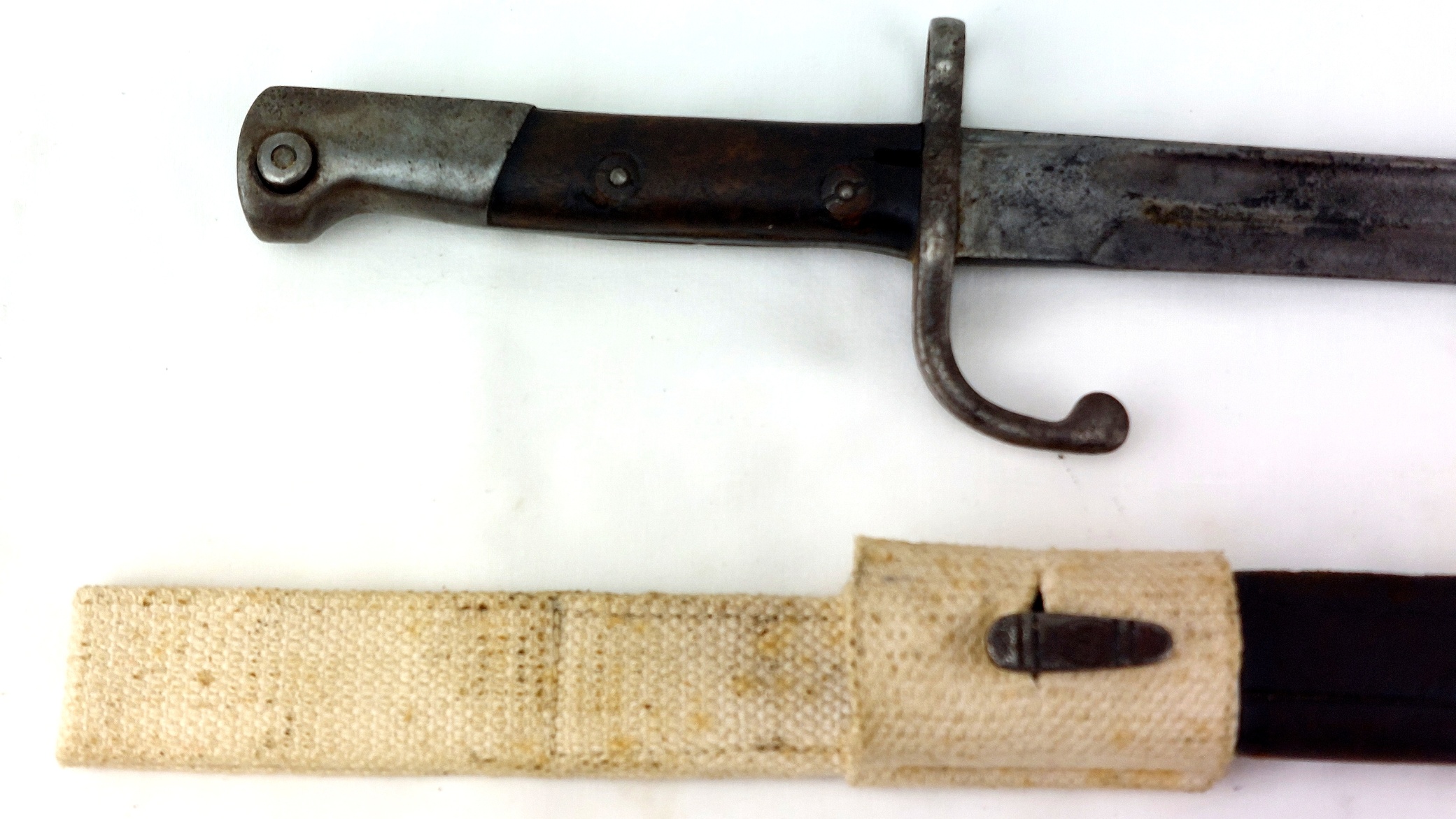 Brazilian, c.1937, M190834 Knife Bayonet with Scabbard & P37 Web Frog (15)