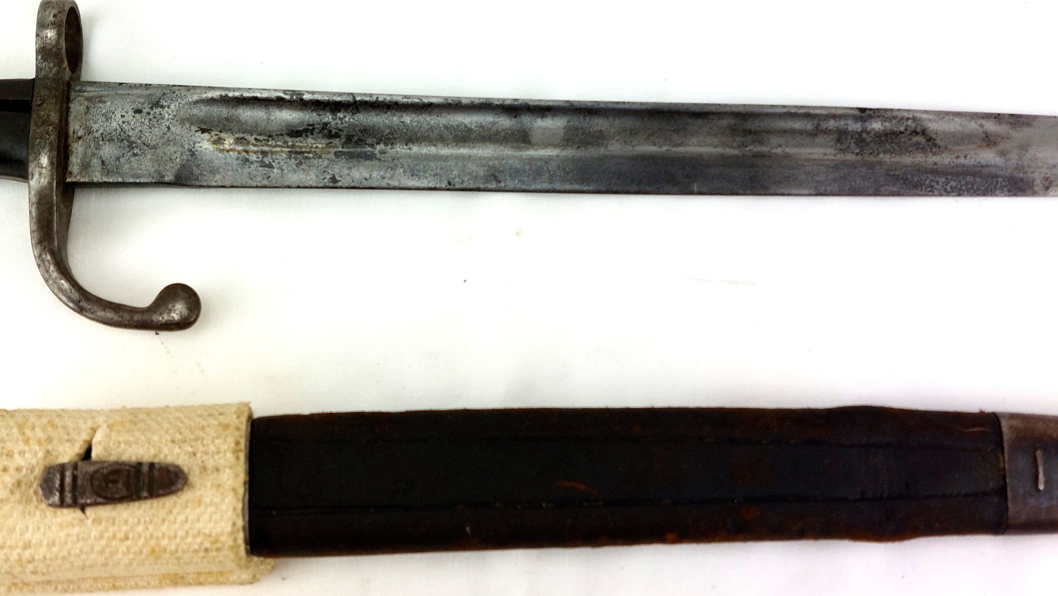 Brazilian, c.1937, M190834 Knife Bayonet with Scabbard & P37 Web Frog (16)