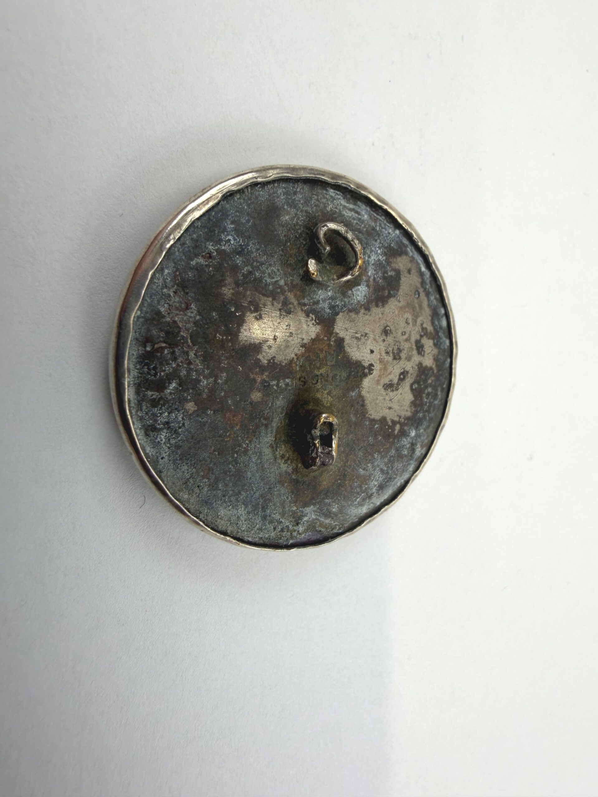 Original WW1 British Queens Westministers Corps Mother of Pearl & Silver Sweetheart Brooch (2)