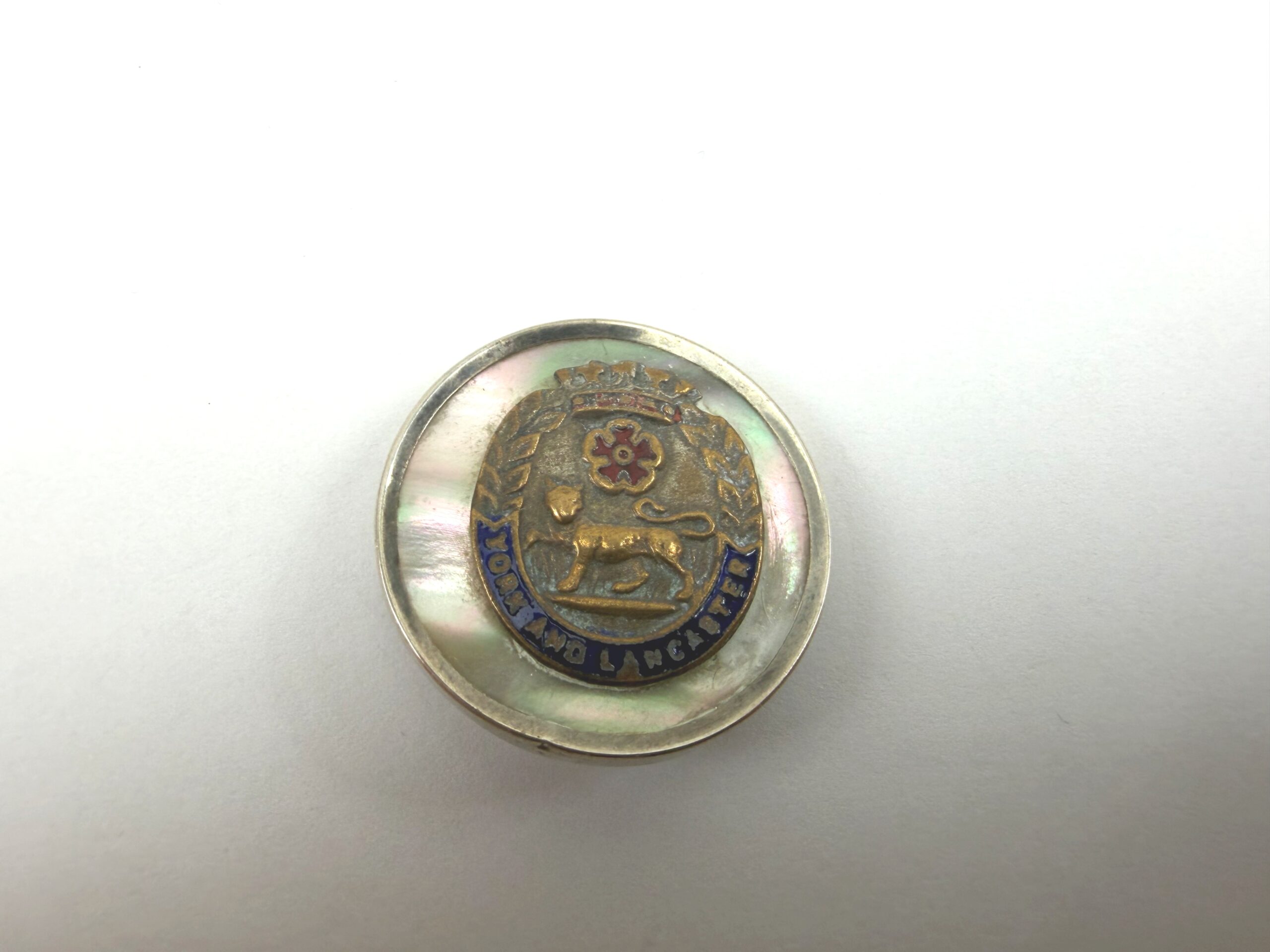 Original WW1 British York and Lancaster Mother of Pearl & Silver Sweetheart Brooch (1)