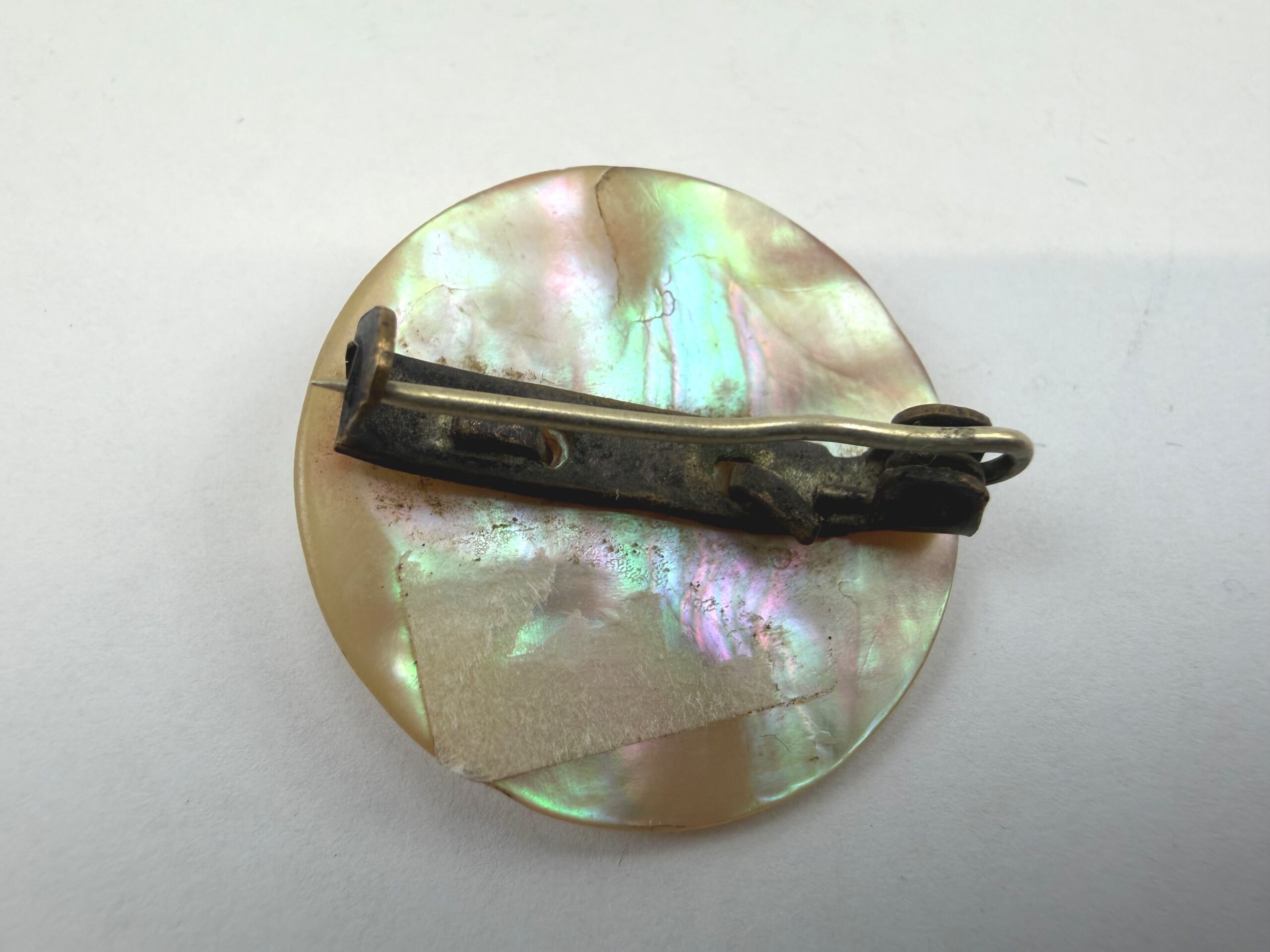 Original WW1 Canada Mother of Pearl & Silver Sweetheart Brooch (2)