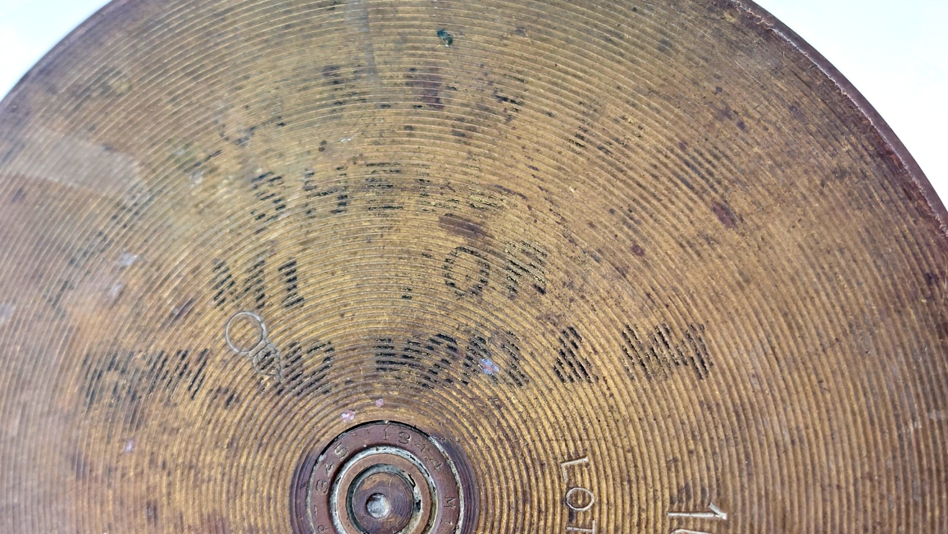 US, WW2-1944, 105mm M14 Type I Artillery Shell Case, Lot BBI-31, Flaming Ordnance Mark (10)