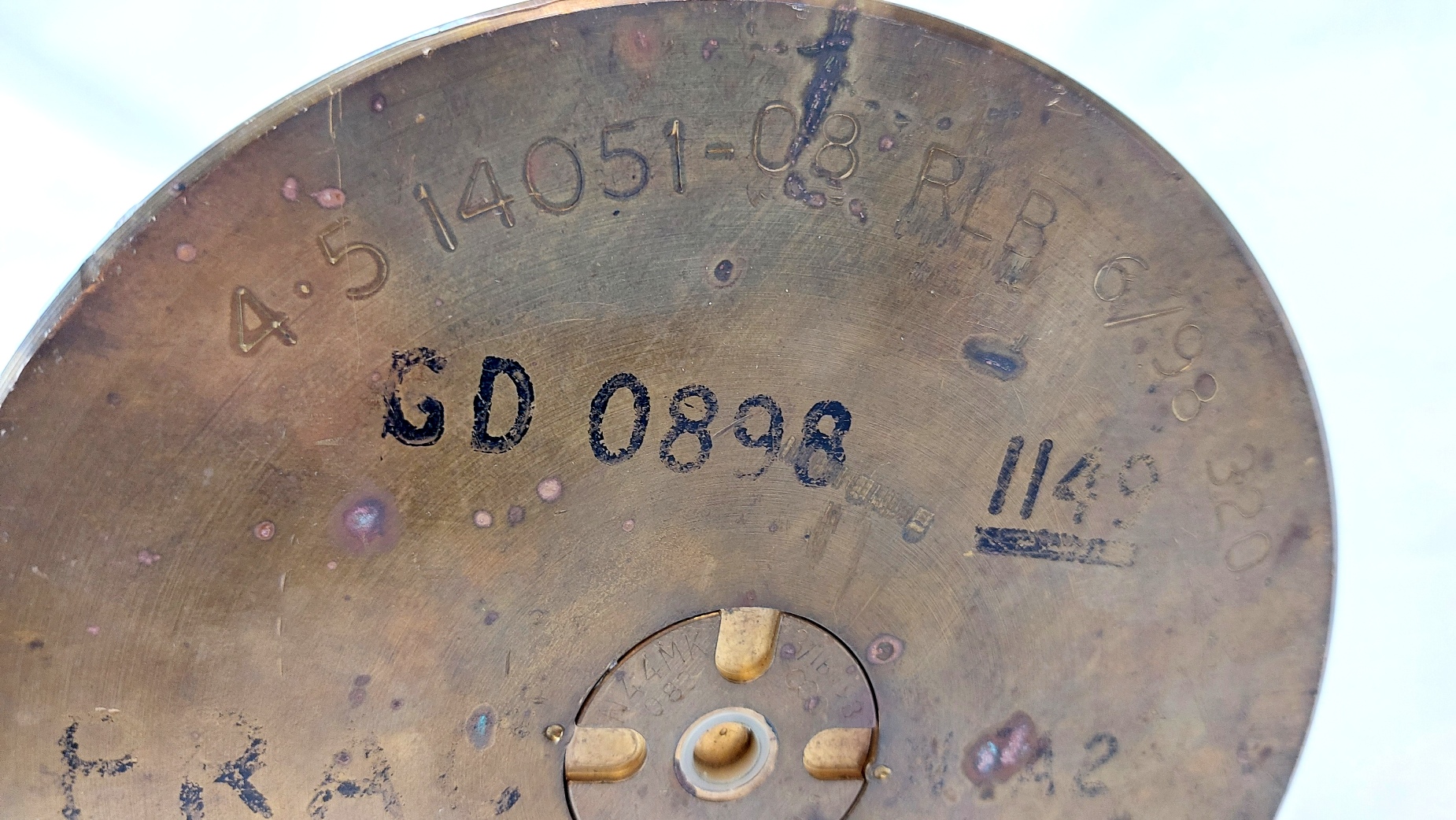 BR8570~1