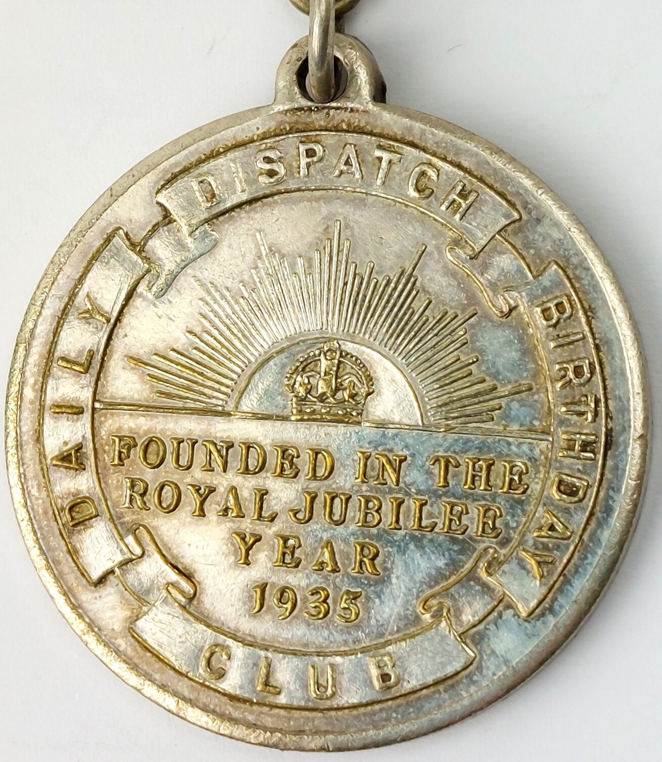 British, 1935, Daily Dispatch Birthday Club Royal Jubilee Medal with Original Pin Suspension (3)