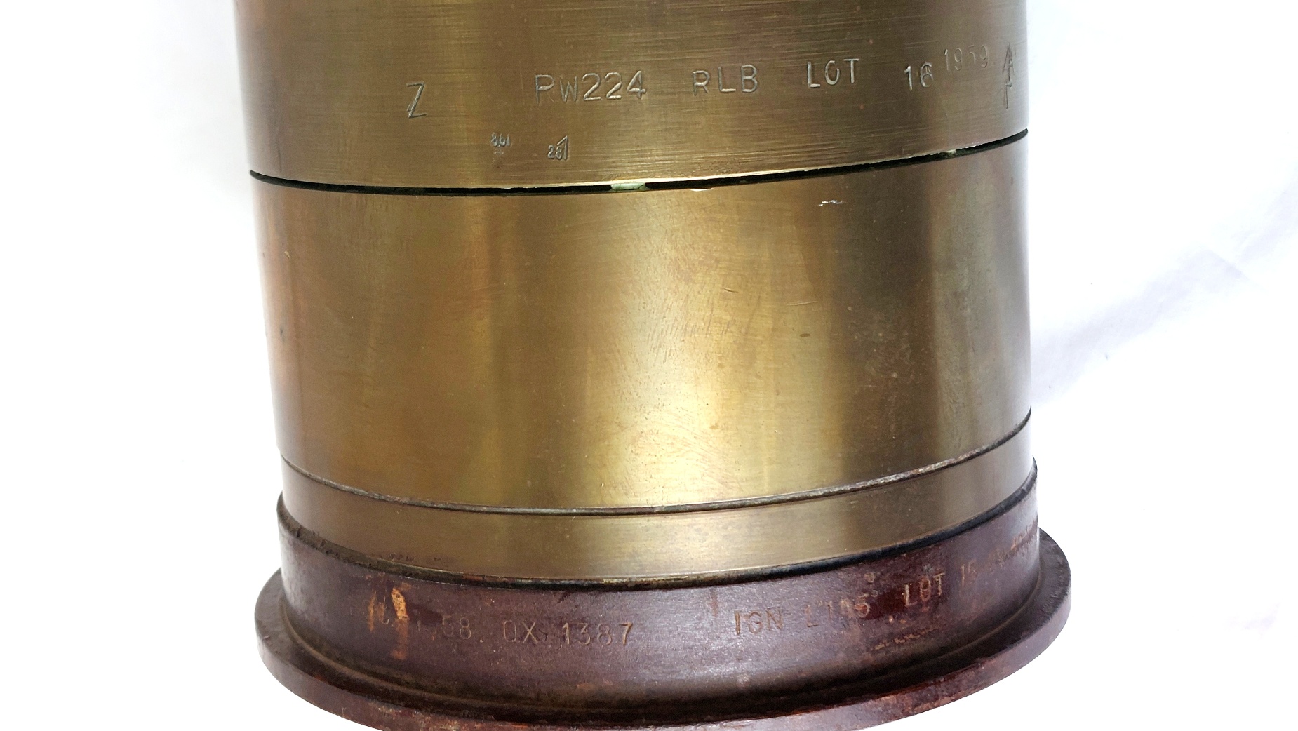 British Army, Cold War 1958–1981, 120mm WOMBAT BAT MOBAT HESH L19A3 Inert Shell & Brass Case (5)