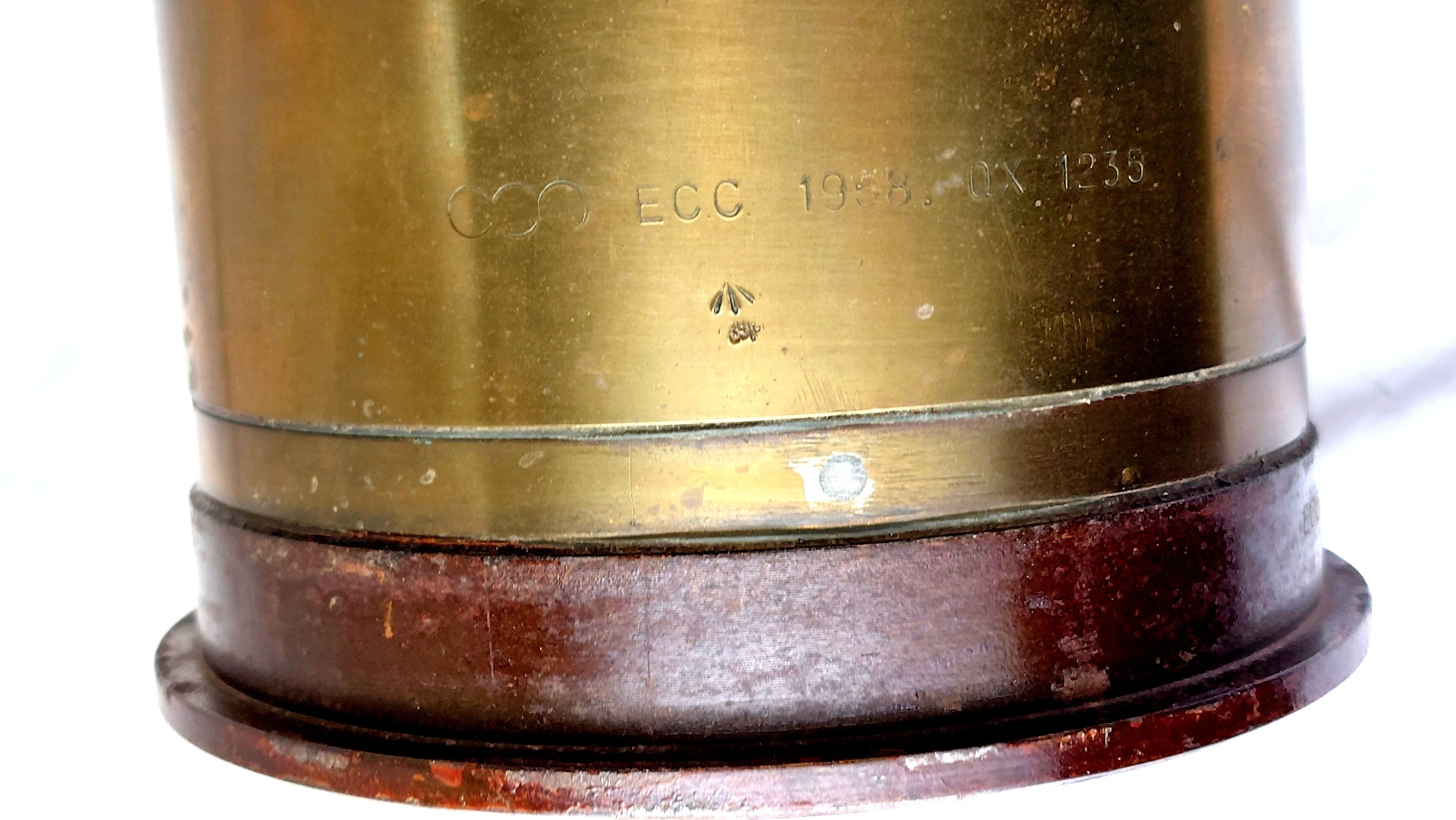 British Army, Cold War 1958–1981, 120mm WOMBAT BAT MOBAT HESH L19A3 Inert Shell & Brass Case (8)