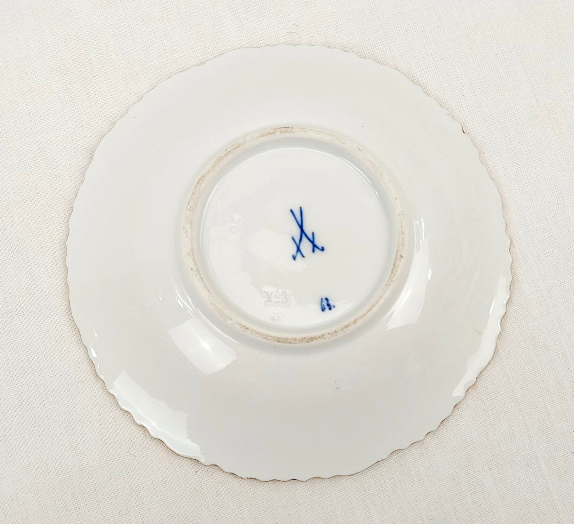 Circa 1880 - 1900 Meissen Acanthus Leaf Porcelain Cup And Saucer 3