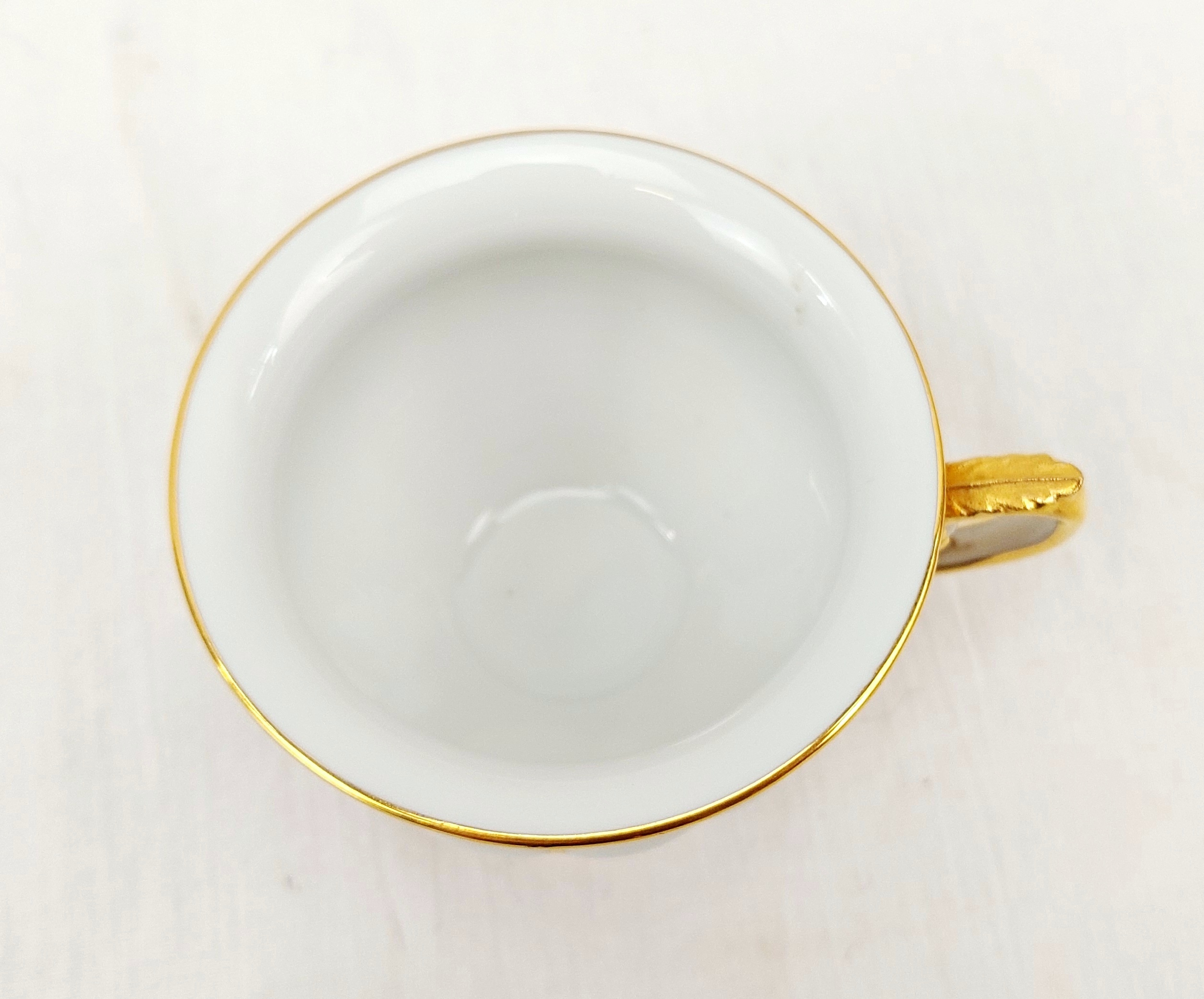 Circa 1900 Meissen White And Gilt Ribbed Porcelain Cup 5