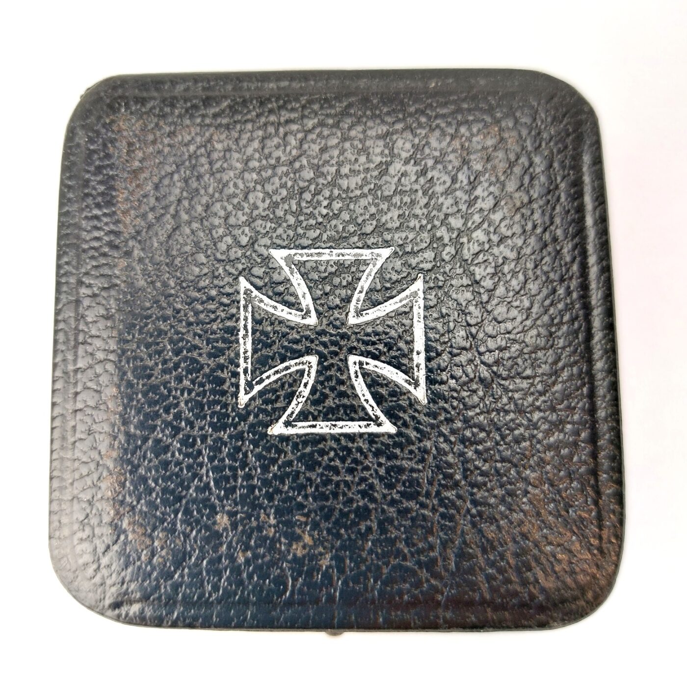 German, WW2, Iron Cross 1st Class 1939 (Eisernes Kreuz 1) with Original Presentation Case (2)