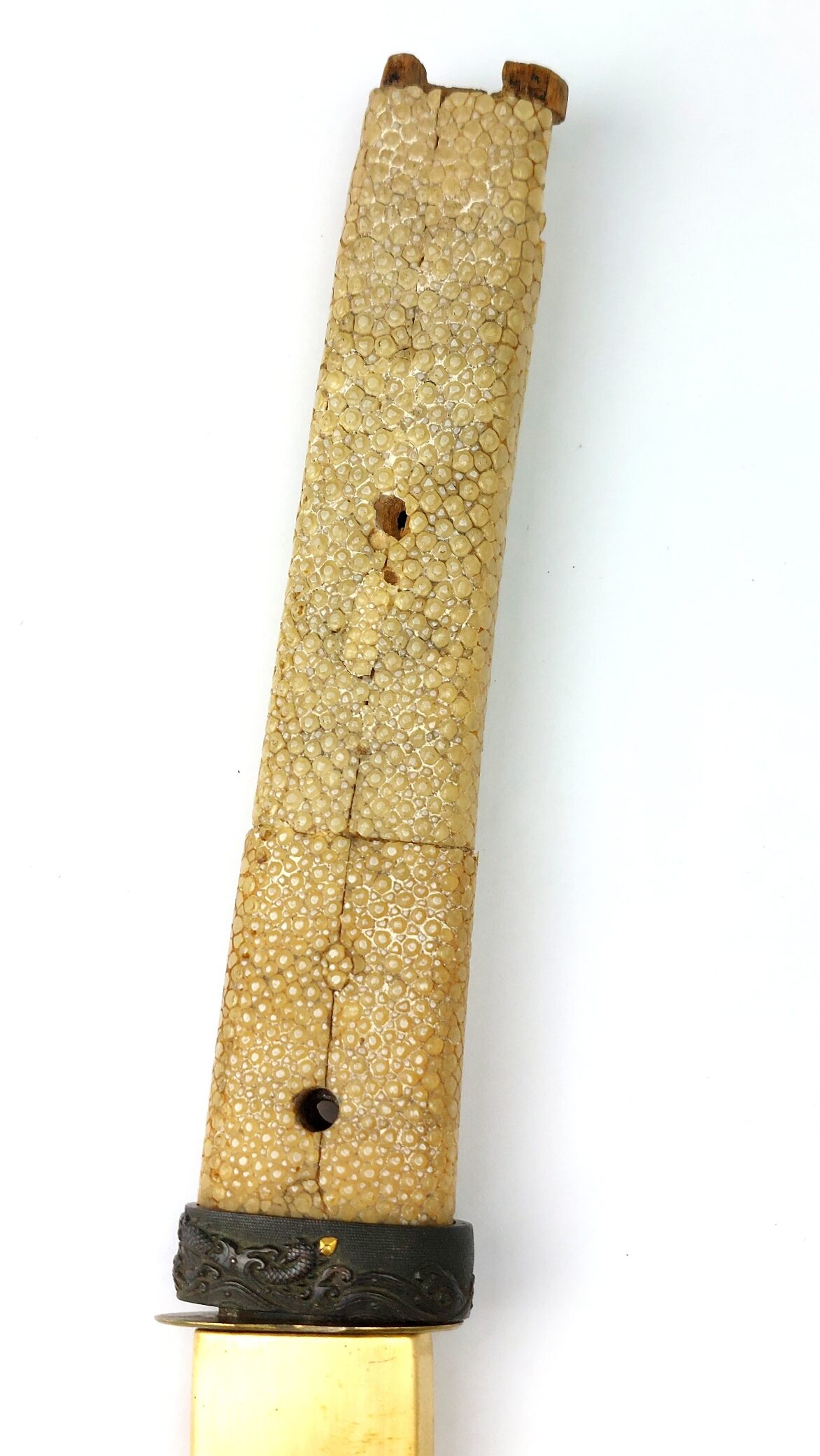 Japanese, Edo Period Wakizashi (Incomplete) with Decorated Koshirae, Stingray Skin Tsuka and Lacqu (10)