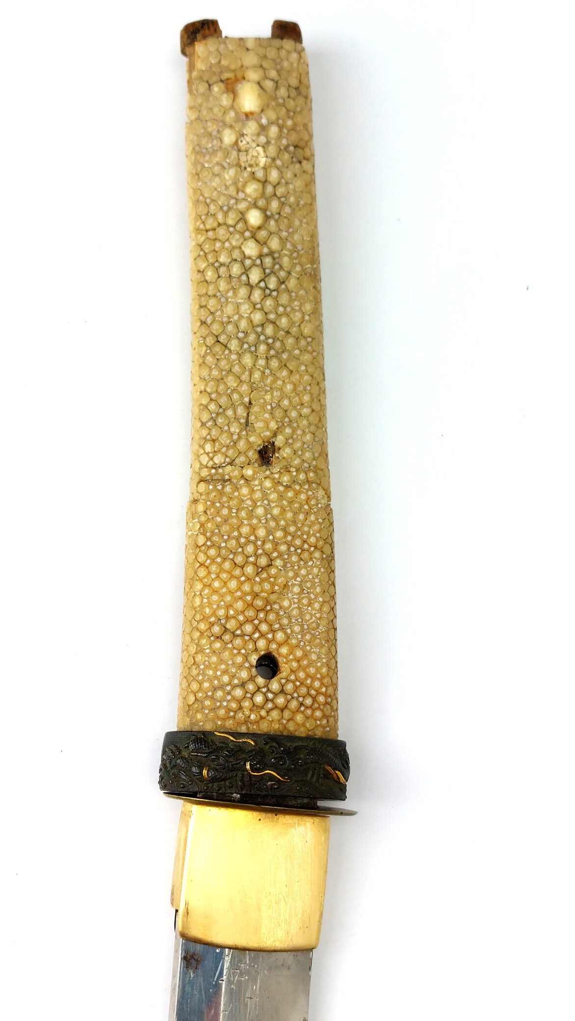Japanese, Edo Period Wakizashi (Incomplete) with Decorated Koshirae, Stingray Skin Tsuka and Lacqu (8)