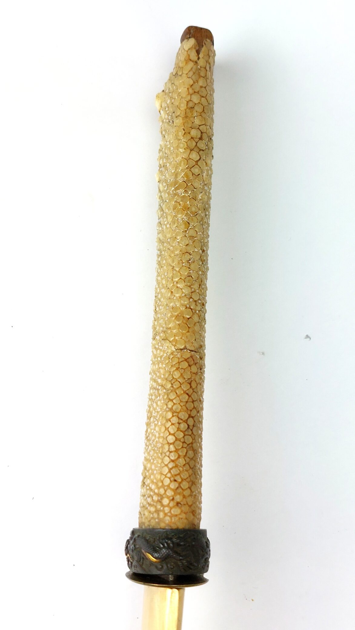 Japanese, Edo Period Wakizashi (Incomplete) with Decorated Koshirae, Stingray Skin Tsuka and Lacqu (9)