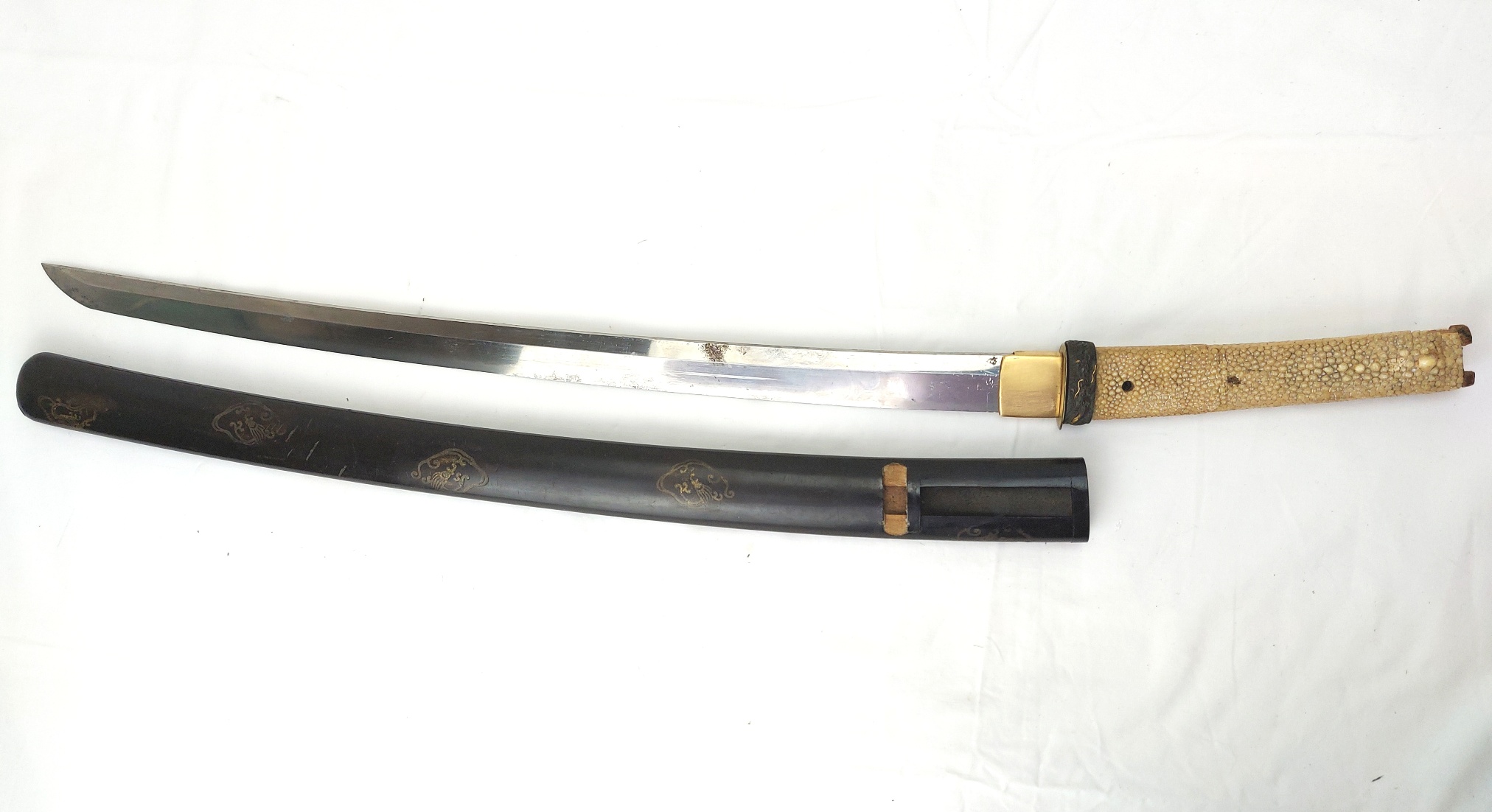 Japanese, Edo Period Wakizashi (Incomplete) with Decorated Koshirae, Stingray Skin Tsuka and Lacqu