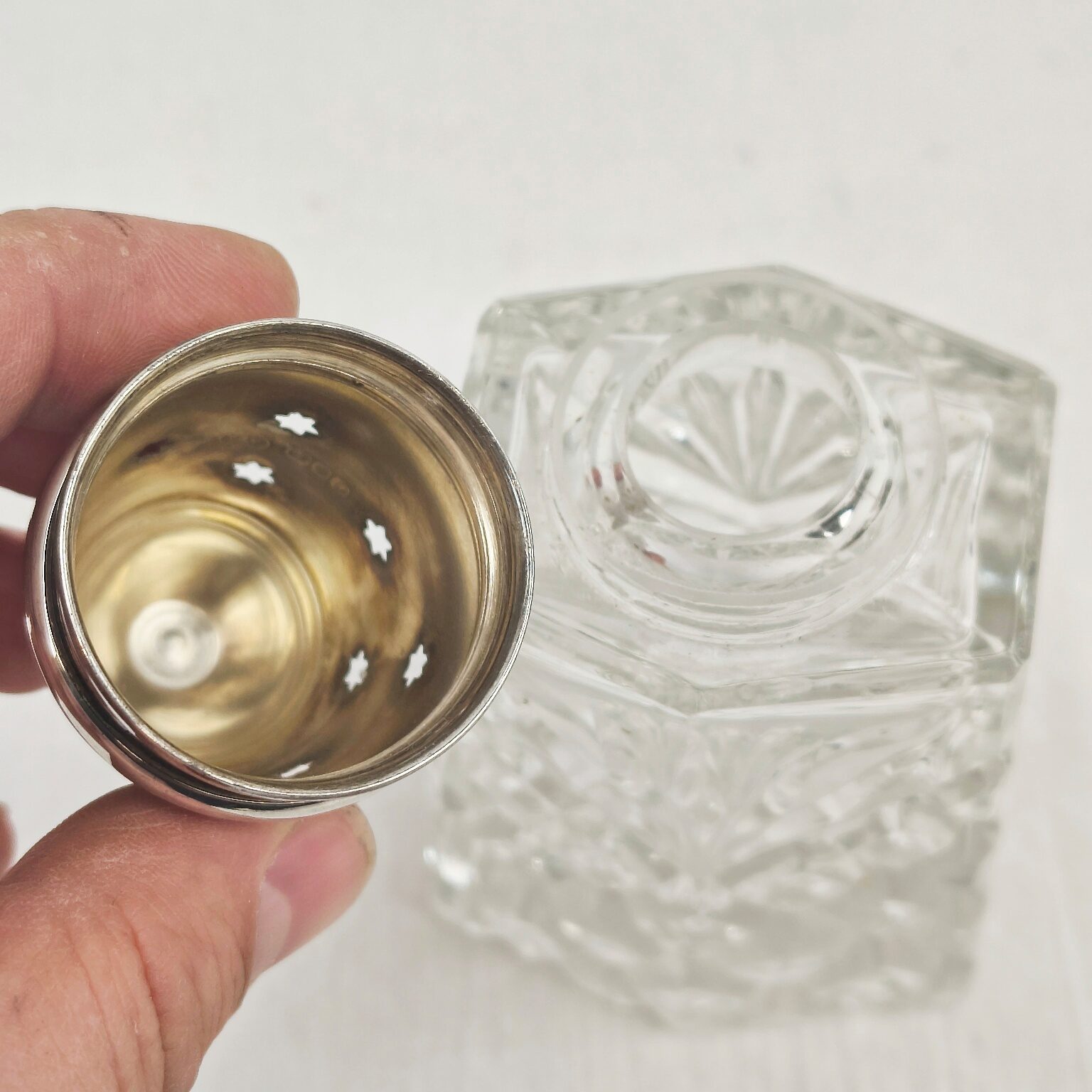 London 1905 Sterling Silver And Cut Glass Sugar Shaker 10