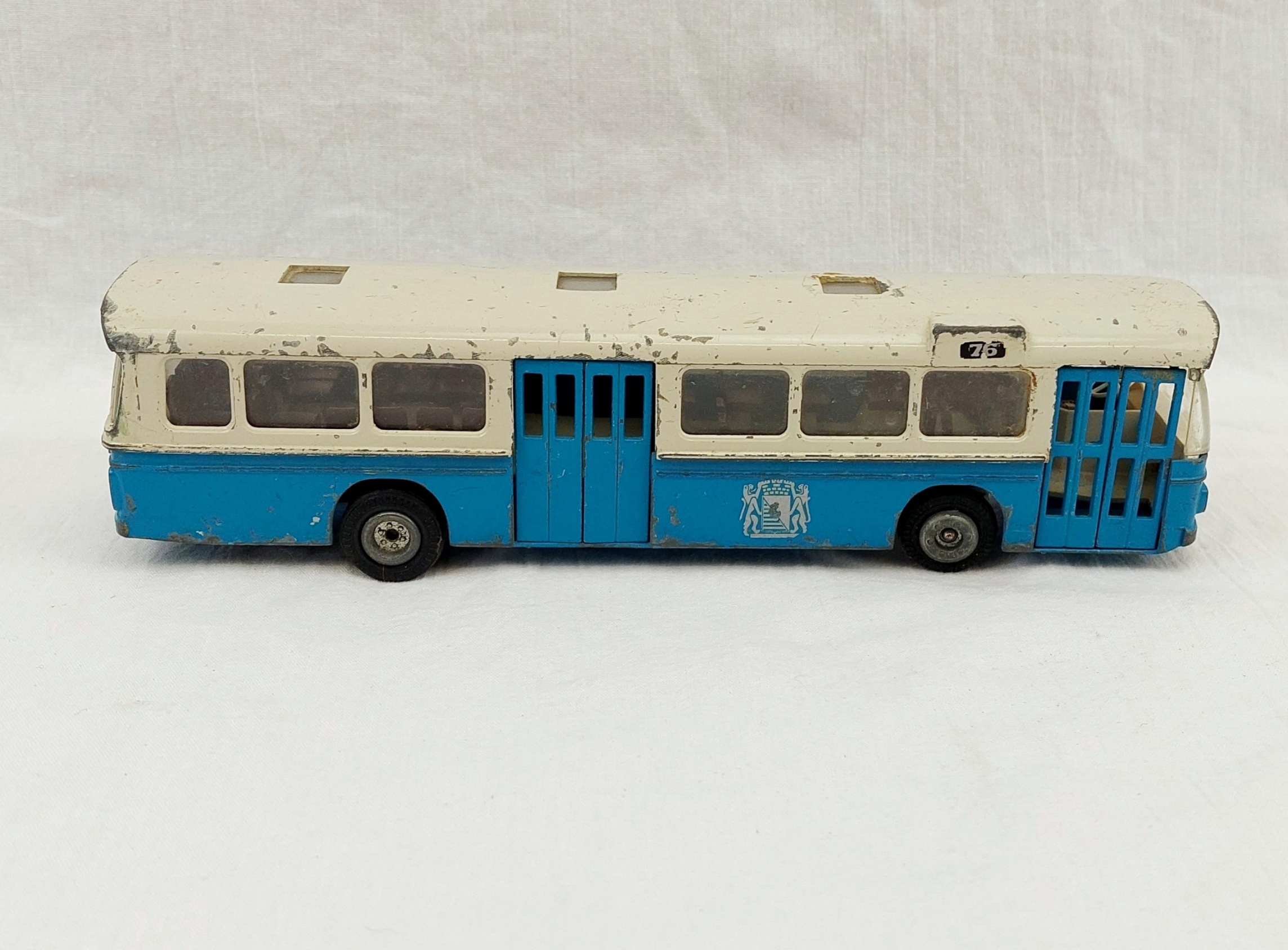 Diecast Tekno Of Denmark 851 Scania CR-76 Coach 1