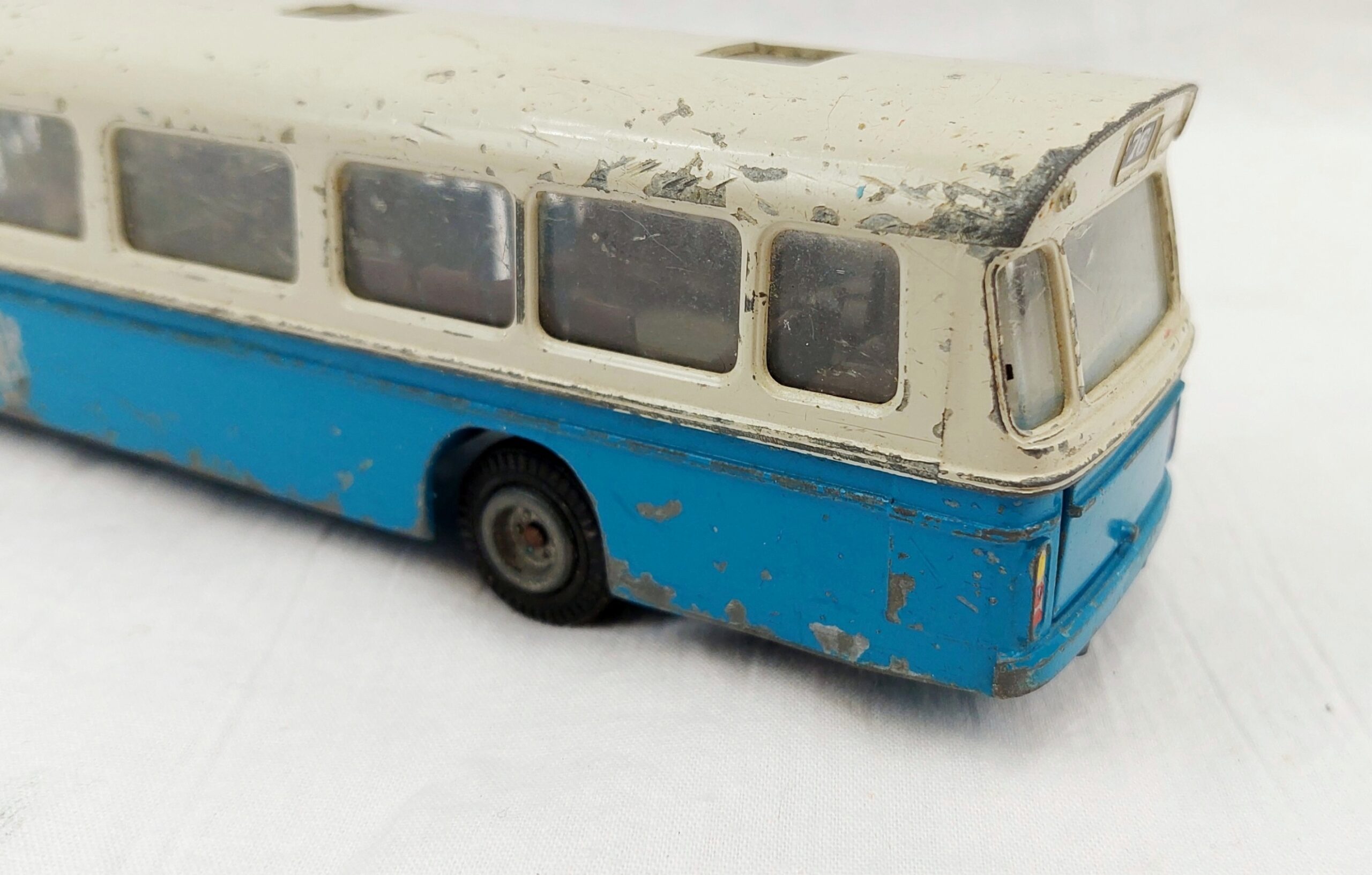 Diecast Tekno Of Denmark 851 Scania CR-76 Coach 4