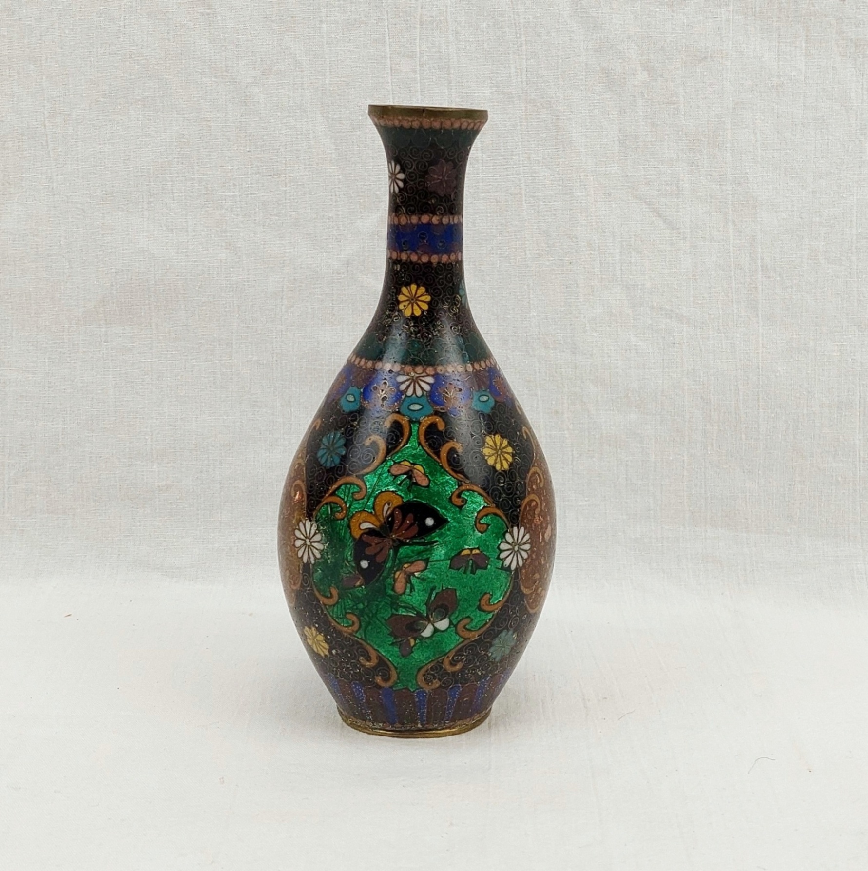 Antique Meiji Period Japanese Gibari Silver Foil Miniature Vase 1