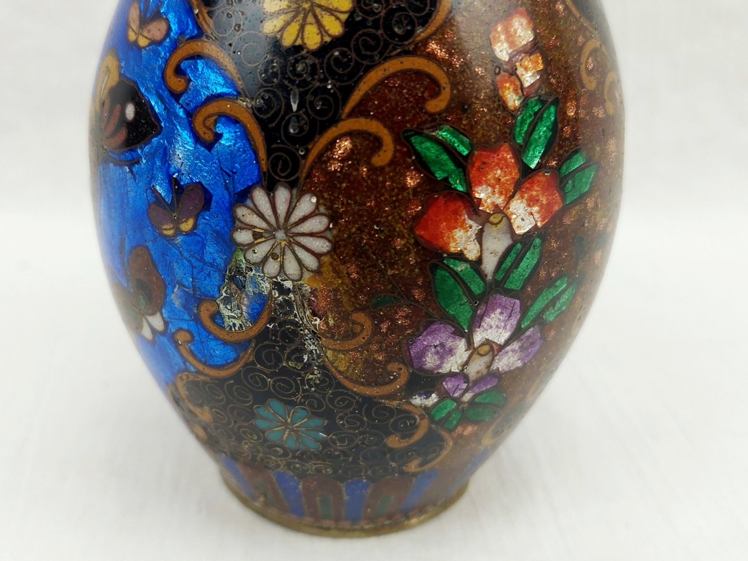 Antique Meiji Period Japanese Gibari Silver Foil Miniature Vase 8