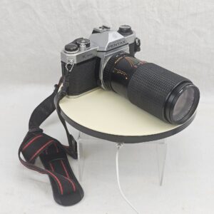 Asahi Pentax K1000 SLR Camera With Vivitar 70-210mm Zoom Lens