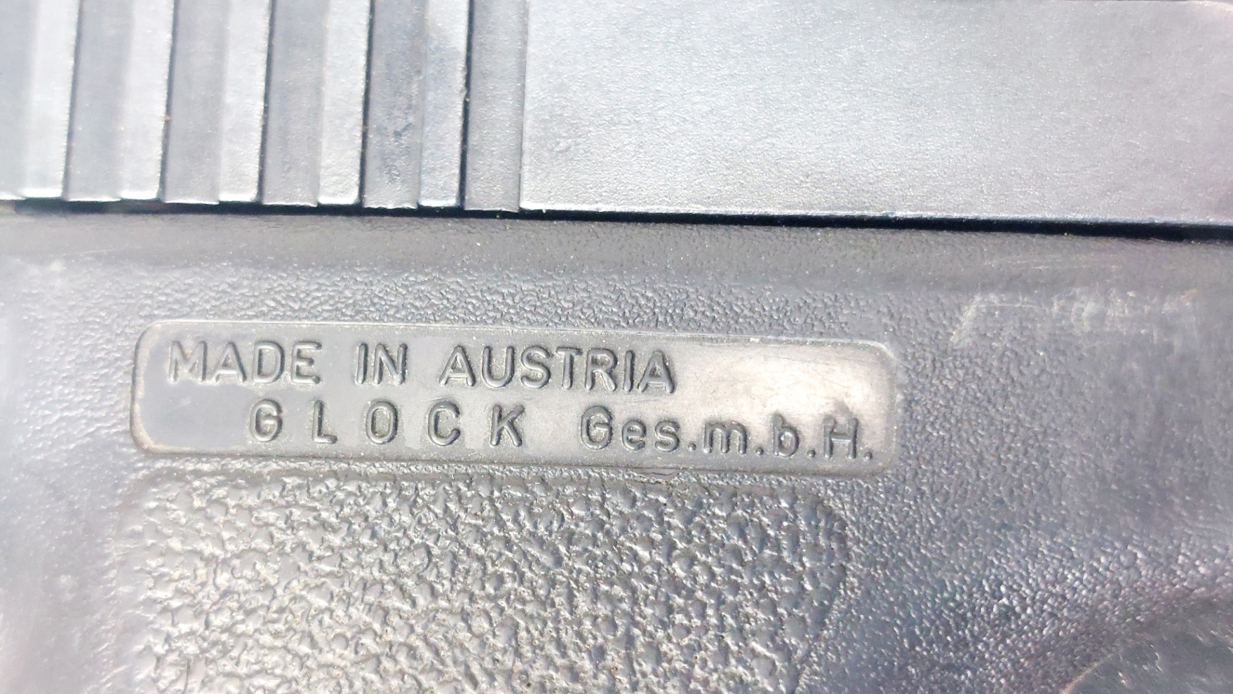 Austrian, c.1989, Glock 17 Gen 2 9mm Semi-Automatic Pistol, Matching Numbers, Early Glock 455 Magazine, EU/UK Deactivated, with Case & Accessories - Image 11