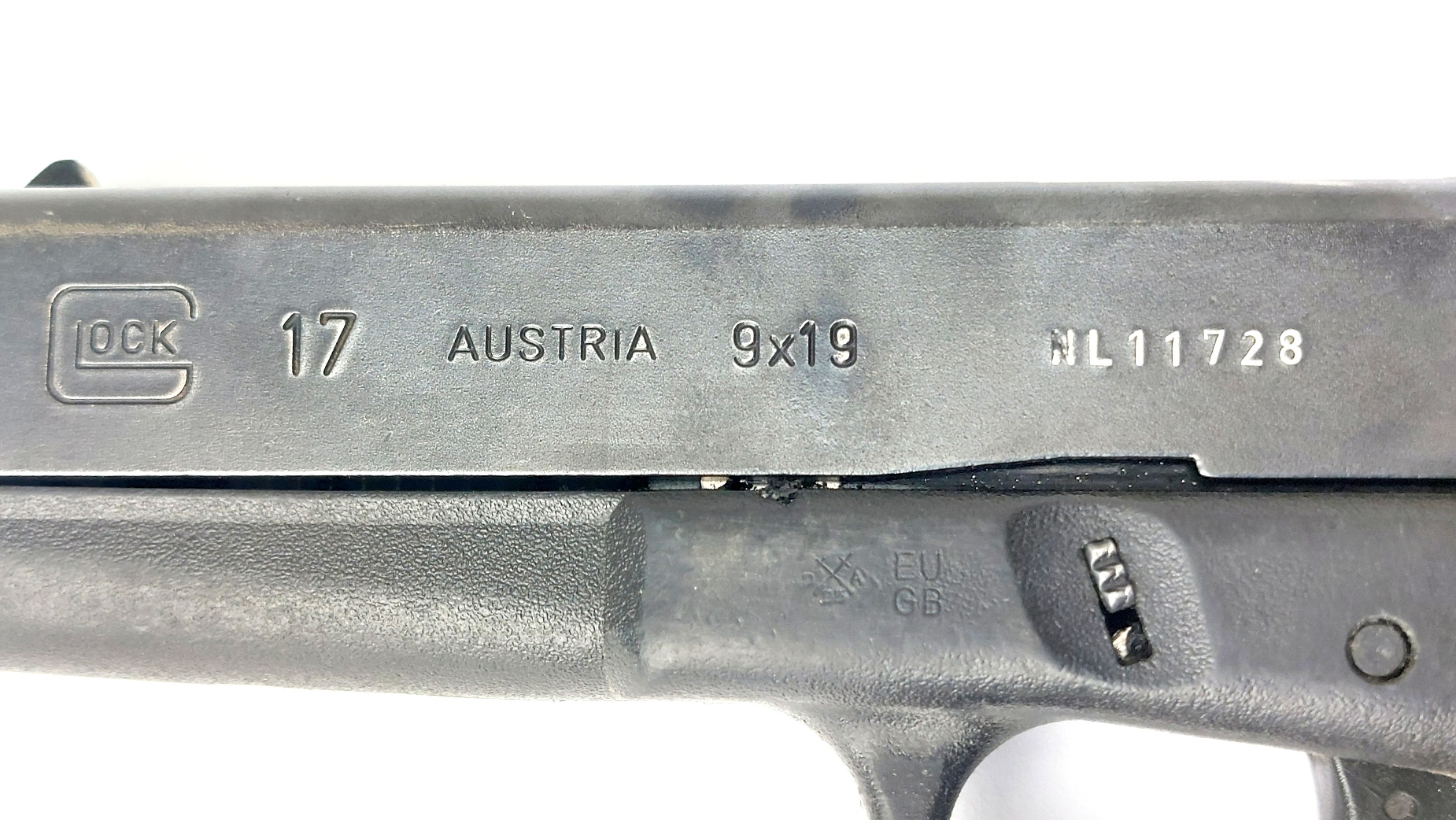 Austrian, c.1989, Glock 17 Gen 2 9mm Semi-Automatic Pistol, Matching Numbers, Early Glock 455 Magazine, EU/UK Deactivated, with Case & Accessories - Image 8