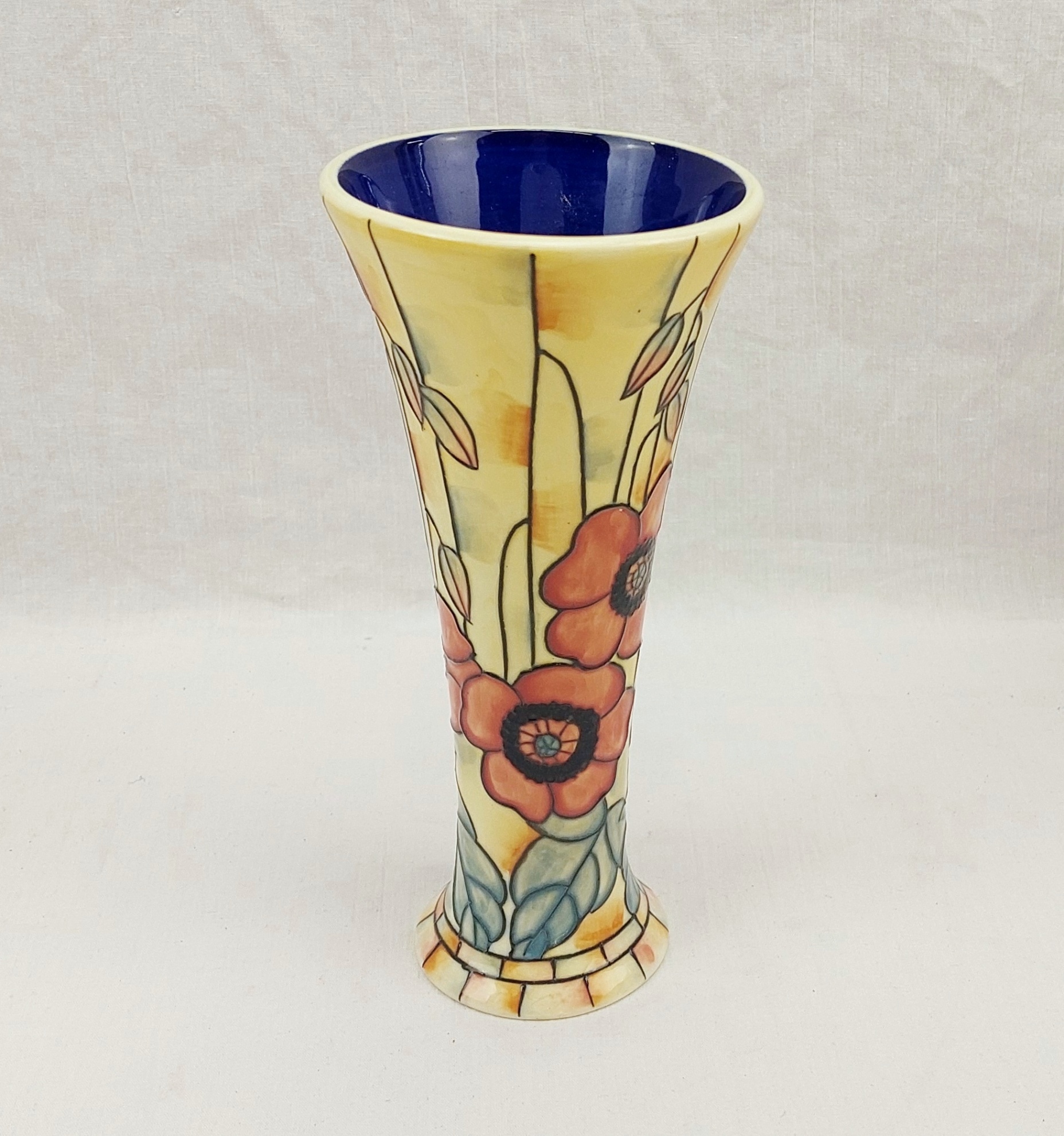 Boxed Old Tupton Ware Poppy Pattern Vase 3