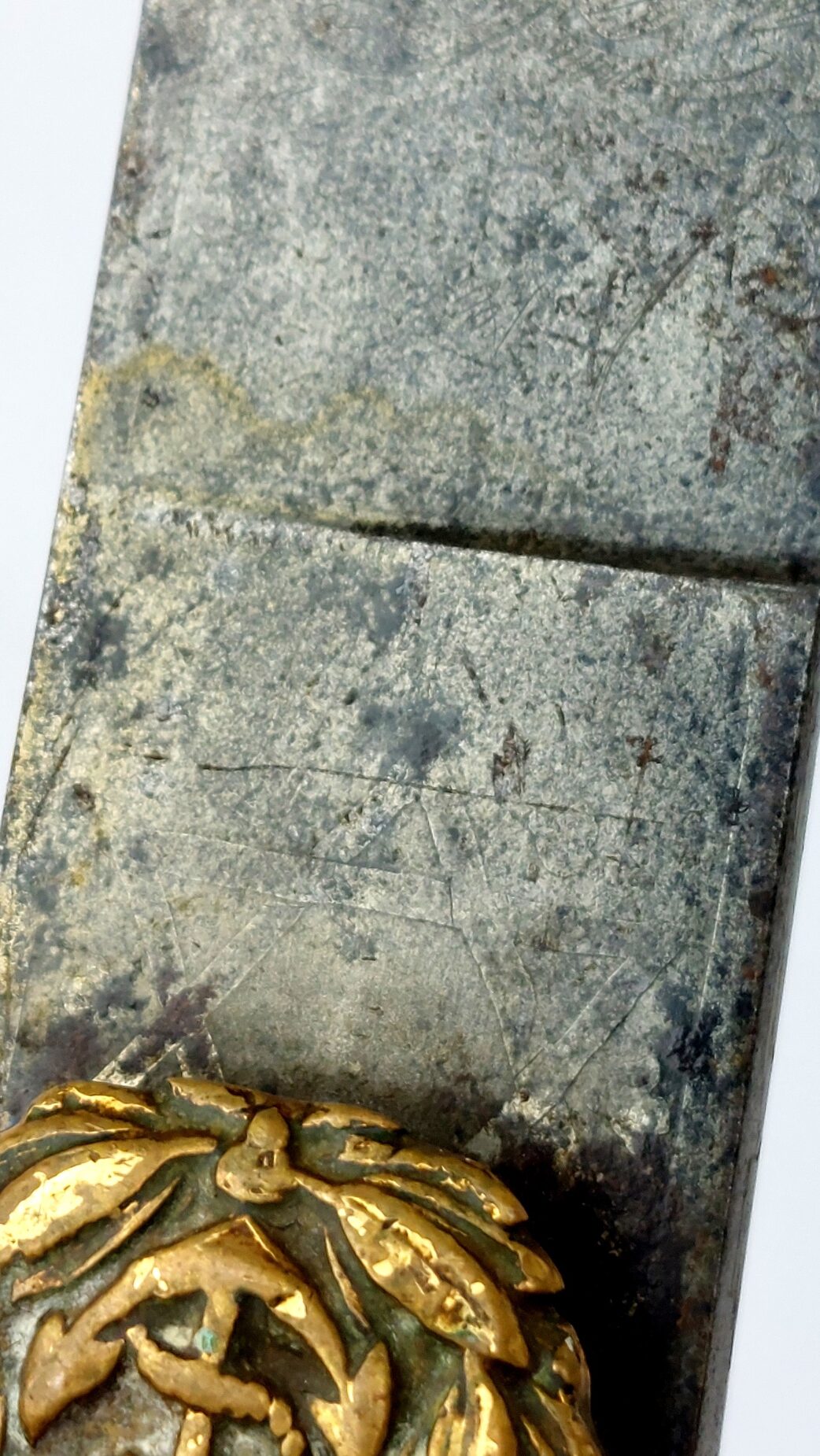 British, Early 20th Century, Royal Navy Officer’s Short Sword Dirk by Gieves, Portsmouth & London (14)