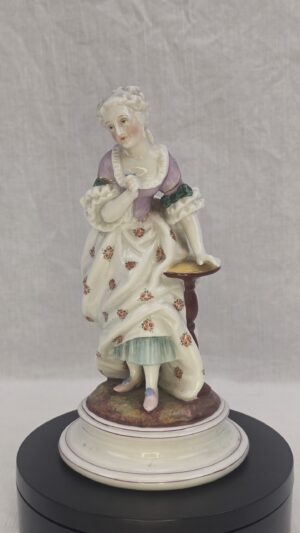 Antique Continental Meissen Porcelain Figure of a Lady at a Pedestal Table, Rococo Revival Style, Late 19th Century