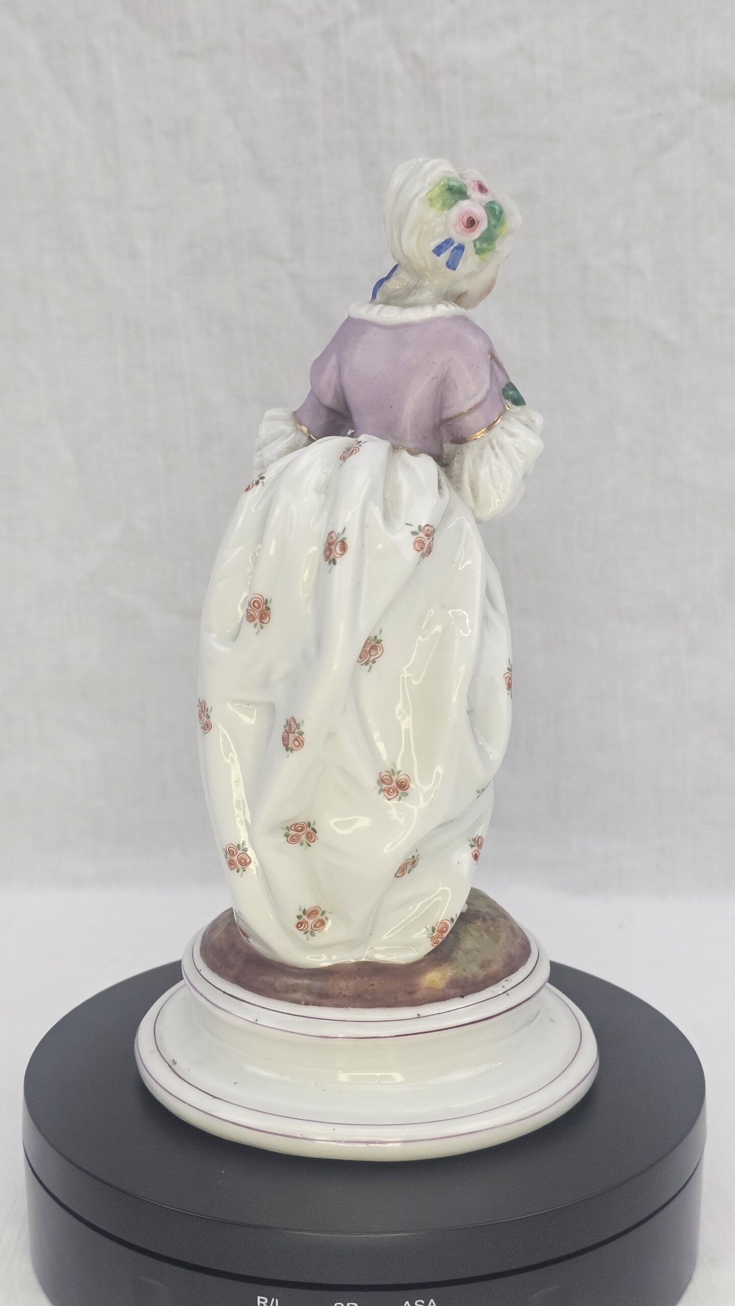 C1850 French JosephG Robertts Porcelain Lady (5)