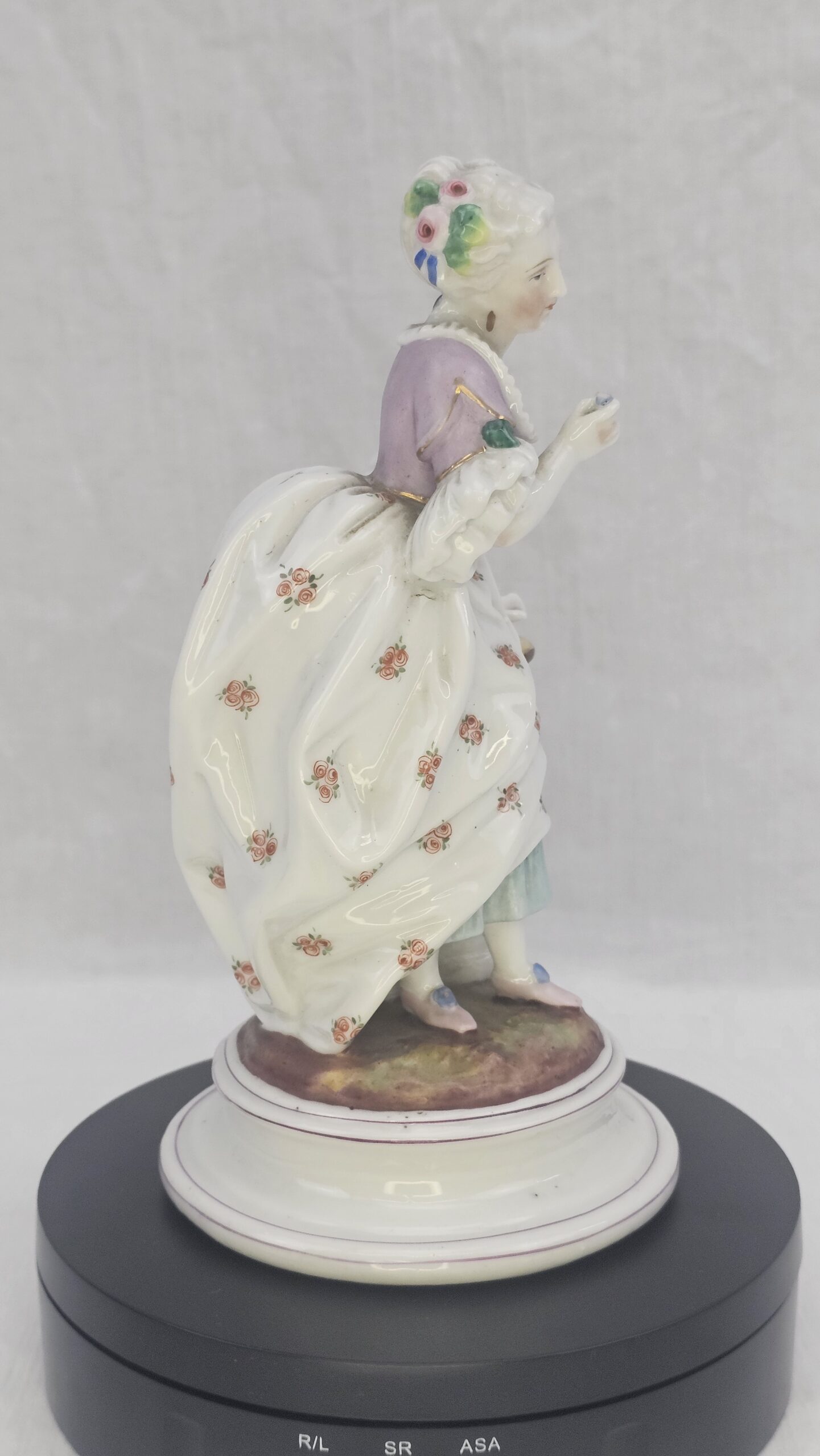 C1850 French JosephG Robertts Porcelain Lady (6)