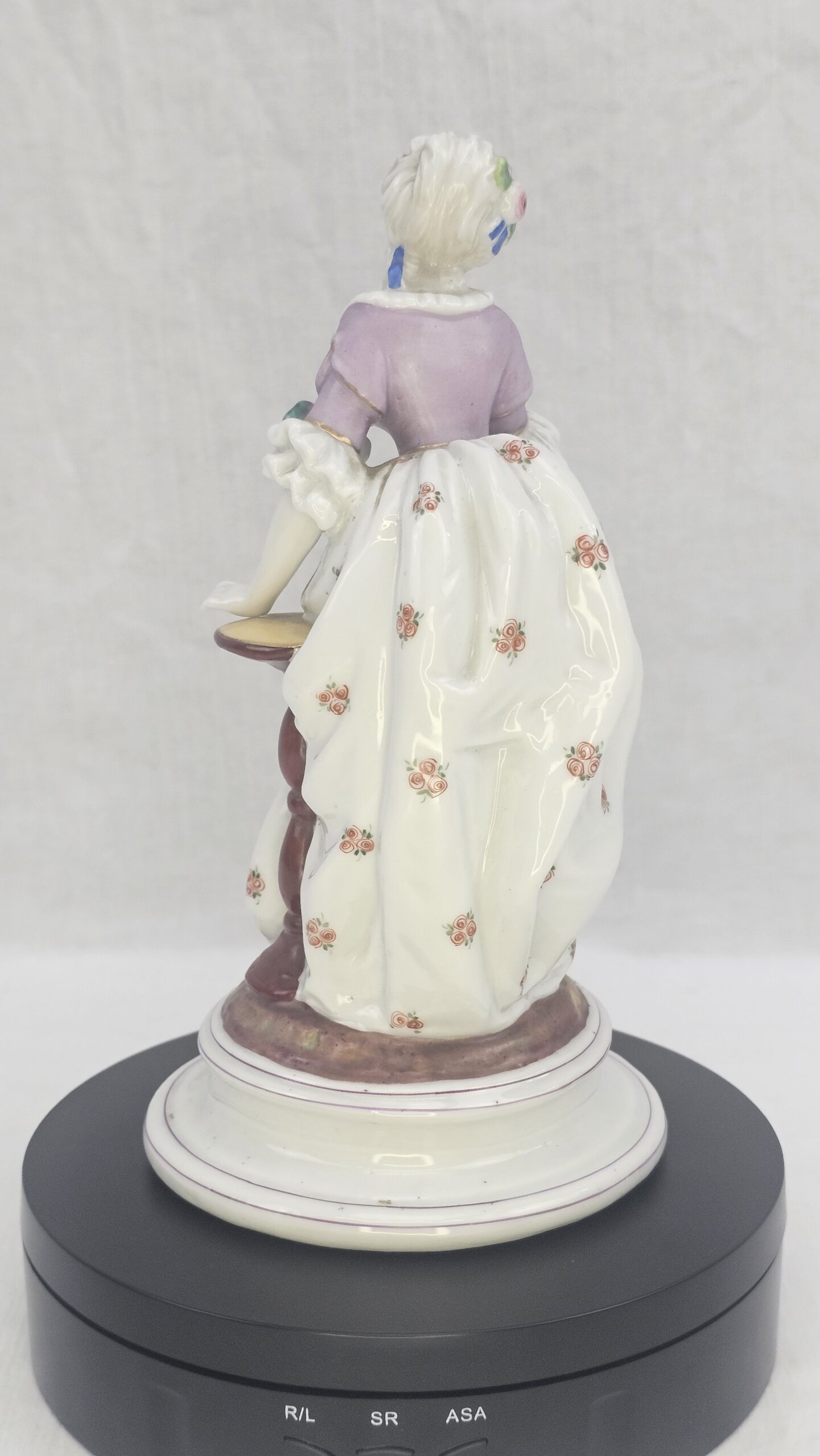 C1850 French JosephG Robertts Porcelain Lady (8)