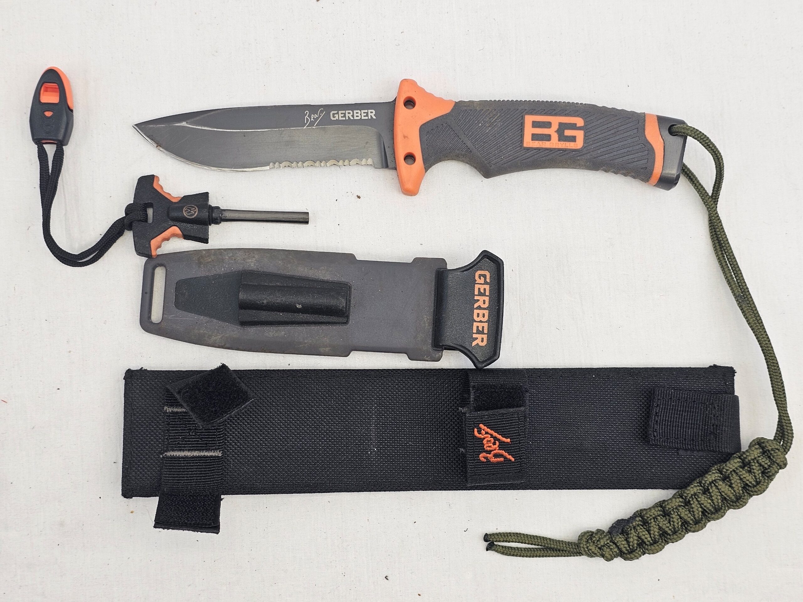 Gerber Bear Grylls Survival Knife And Scabbard 4
