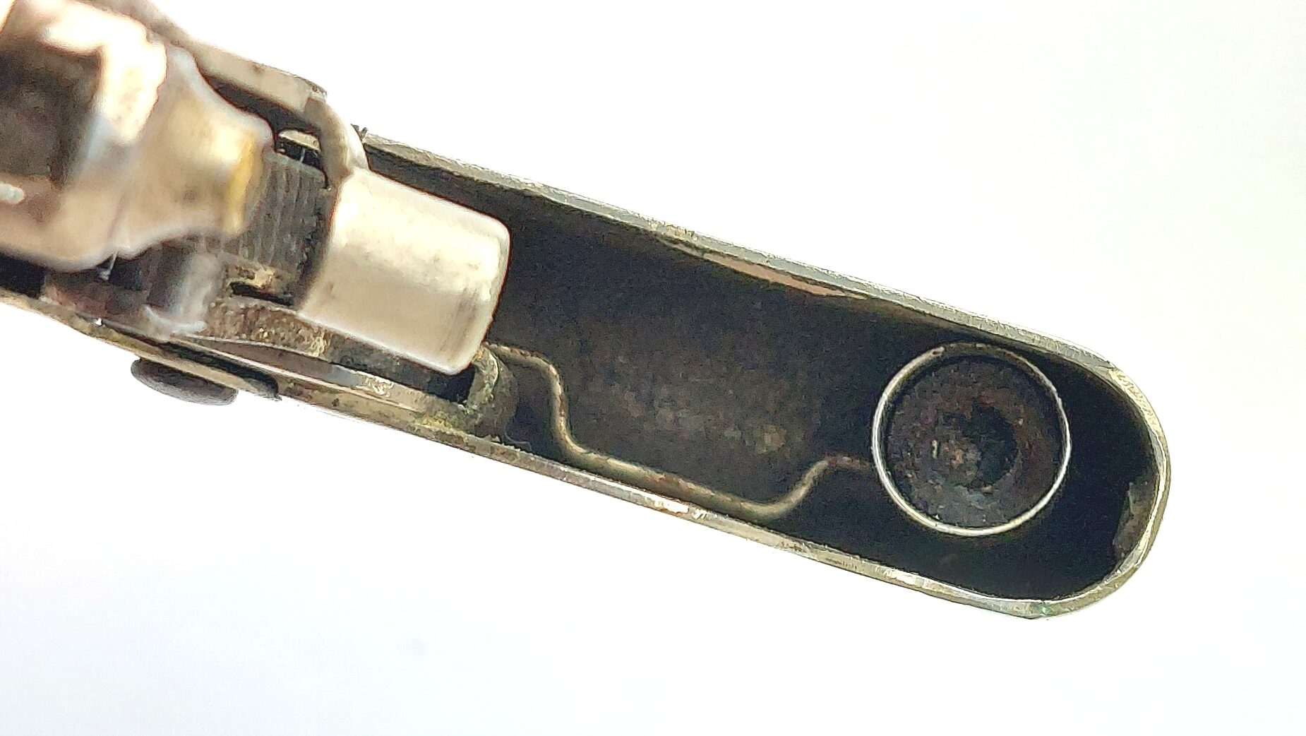 Swiss, c.1920s, Thorens “Single-Claw” Patent Petrol Pocket Lighter with Suspension Ring (7)