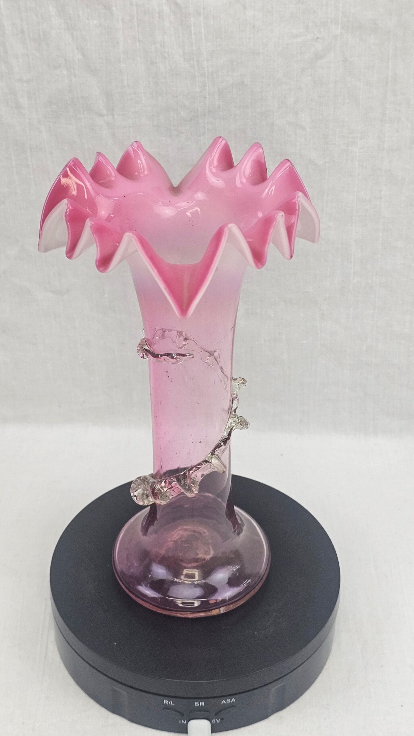 c1910 Fenton Crinkle Rim Art Glass Vase 5