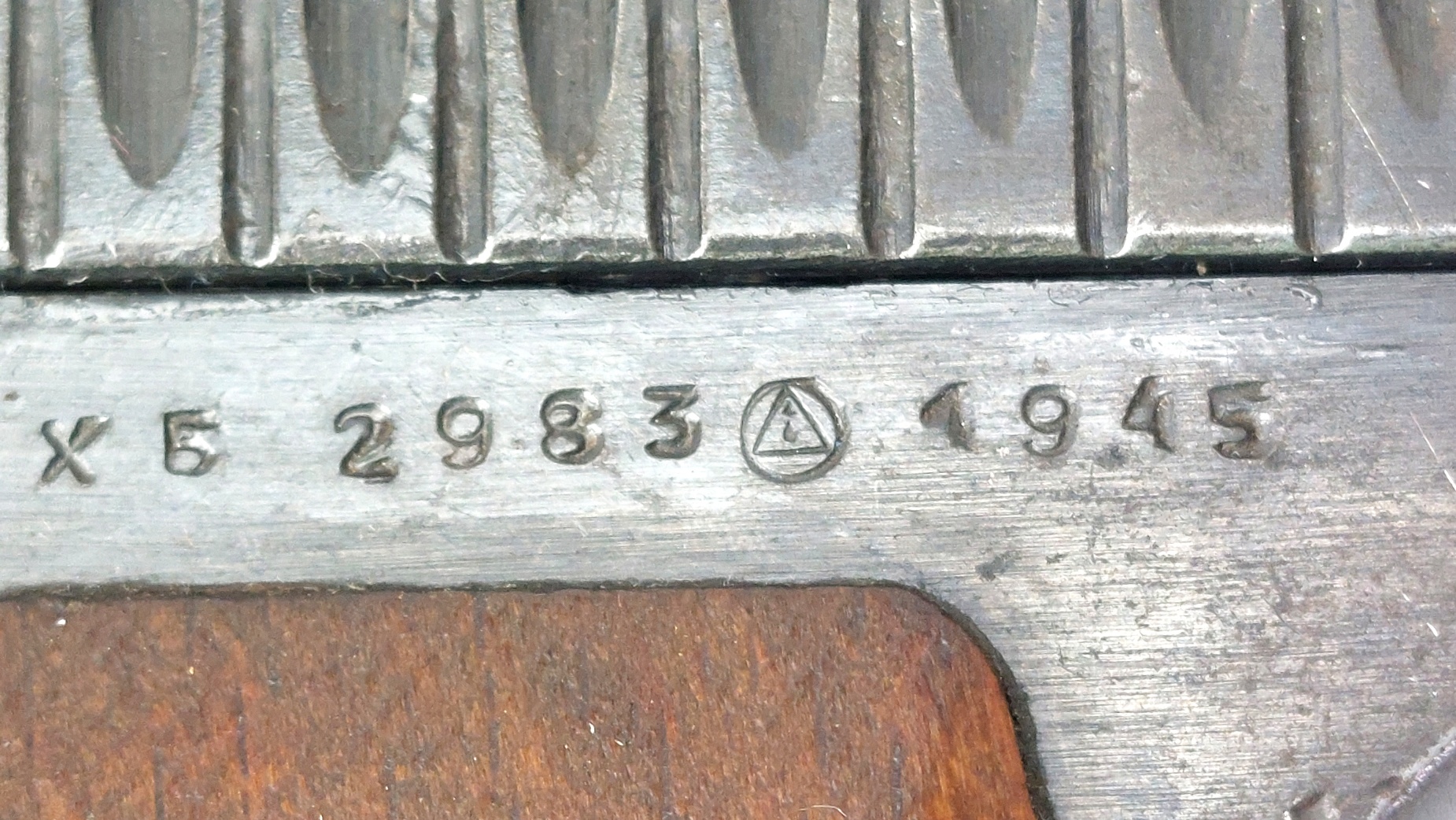 Soviet, WW2 - Dated 1945, TT-33 Tokarev Semi-Automatic Pistol, Izhevsk Arsenal, Matching Nos ХБ 2983, Old Spec Deactivated - Image 13